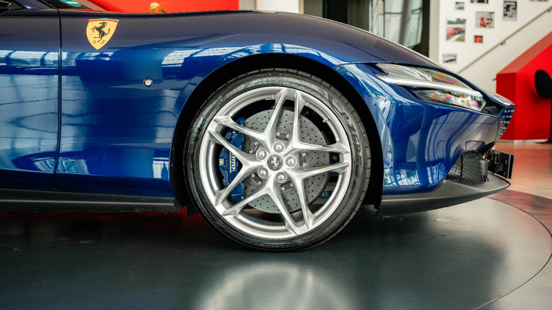 Ferrari Roma Spider — photo 11