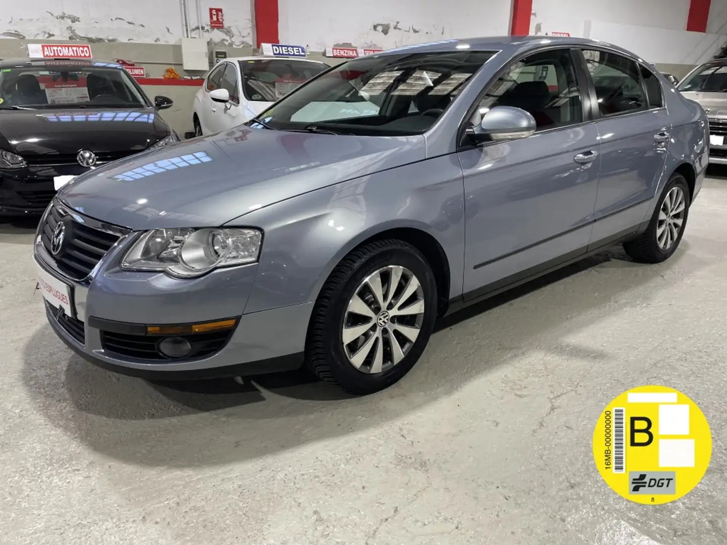 Volkswagen Passat 2.0TDI CR Advance 110 Azul - 1
