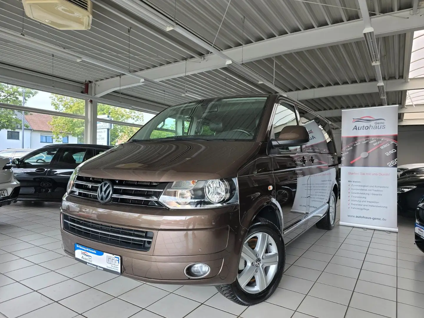 Volkswagen T5 Multivan Highline Standheizung 7. Sitzer Navi Braun - 1