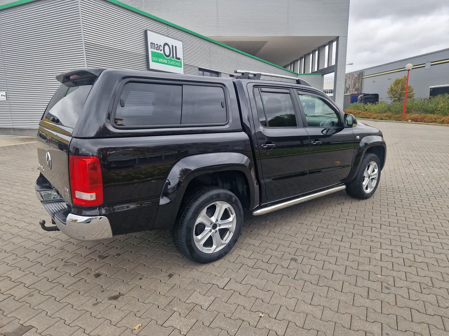 Volkswagen Amarok Schwarz - 1