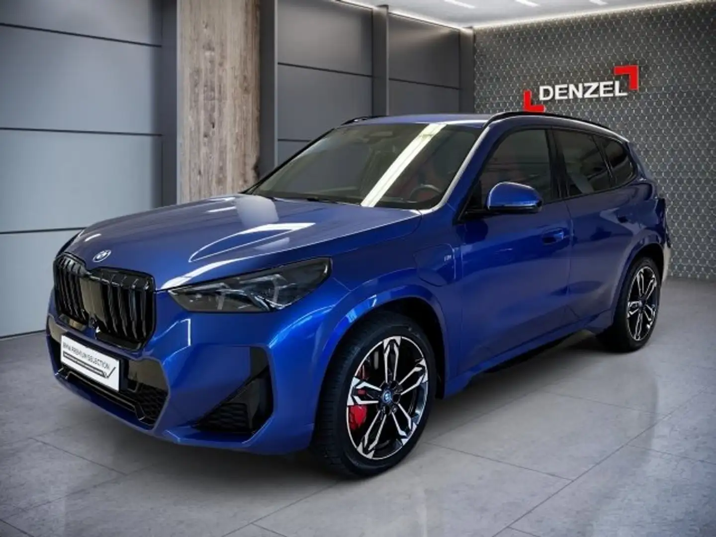 BMW X1 xDrive30e 14,2kWh Blau - 1