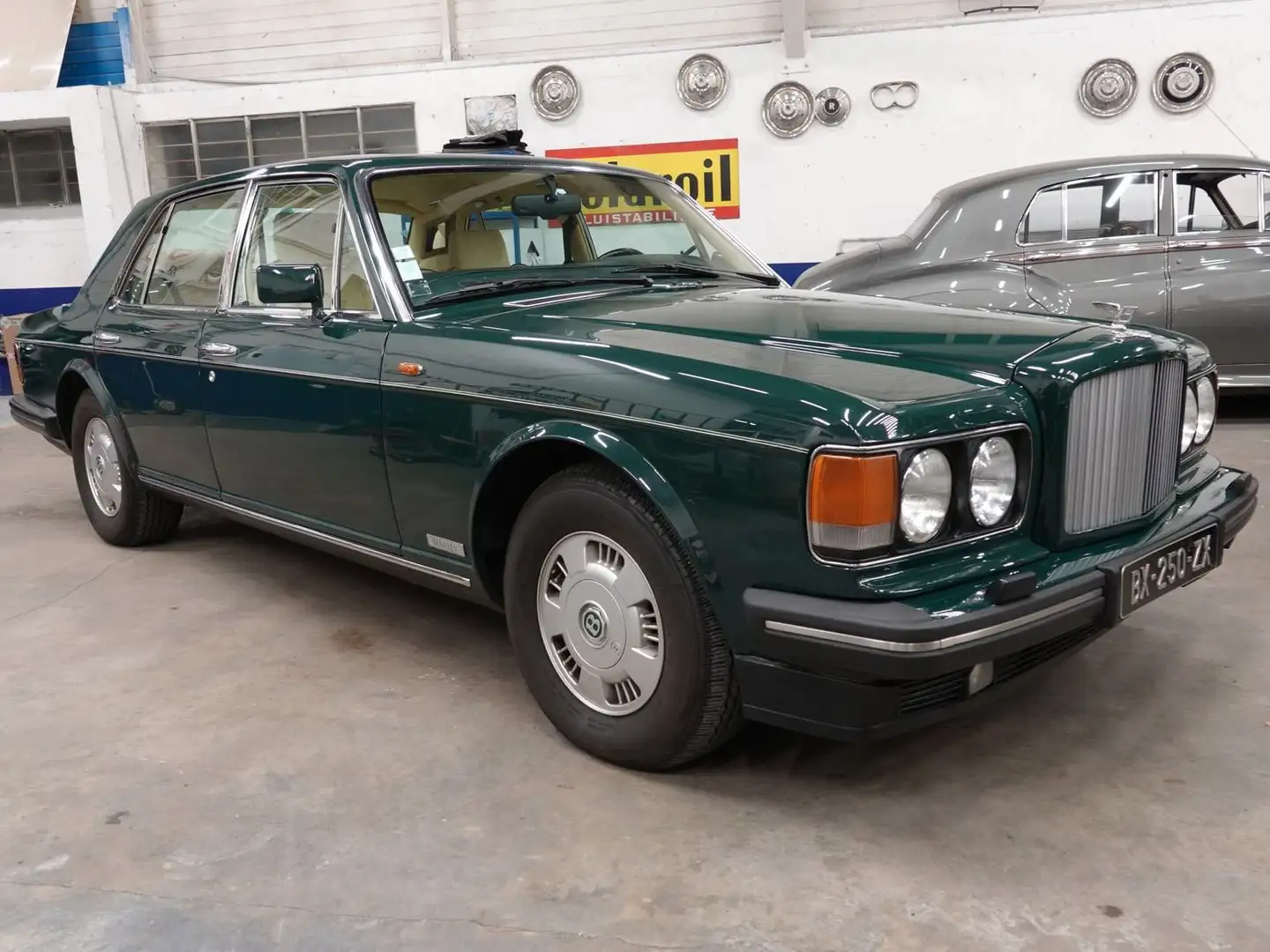 Bentley Brooklands Зелений - 1