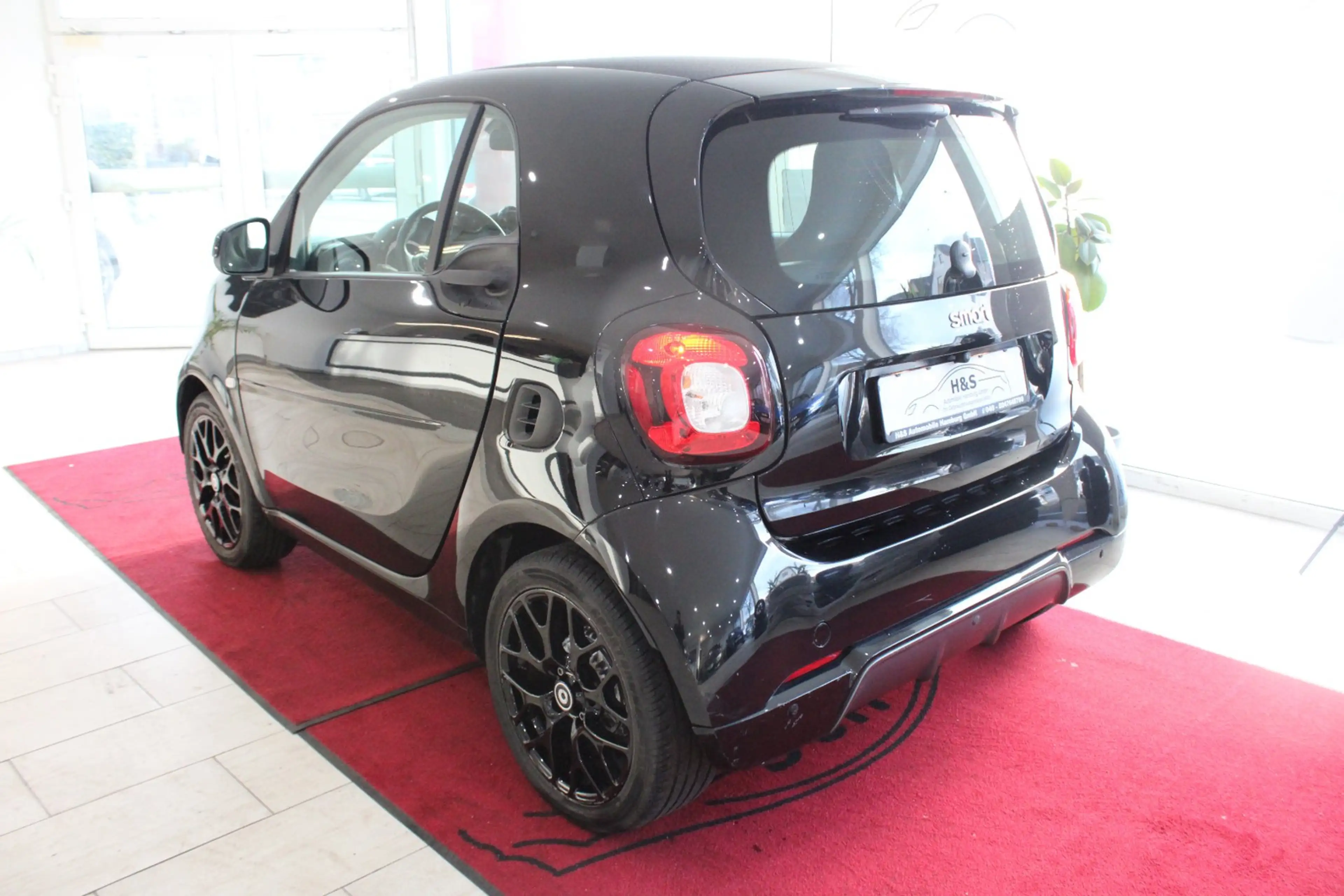 smart forTwo coupe 1.0 Brabus — photo 2