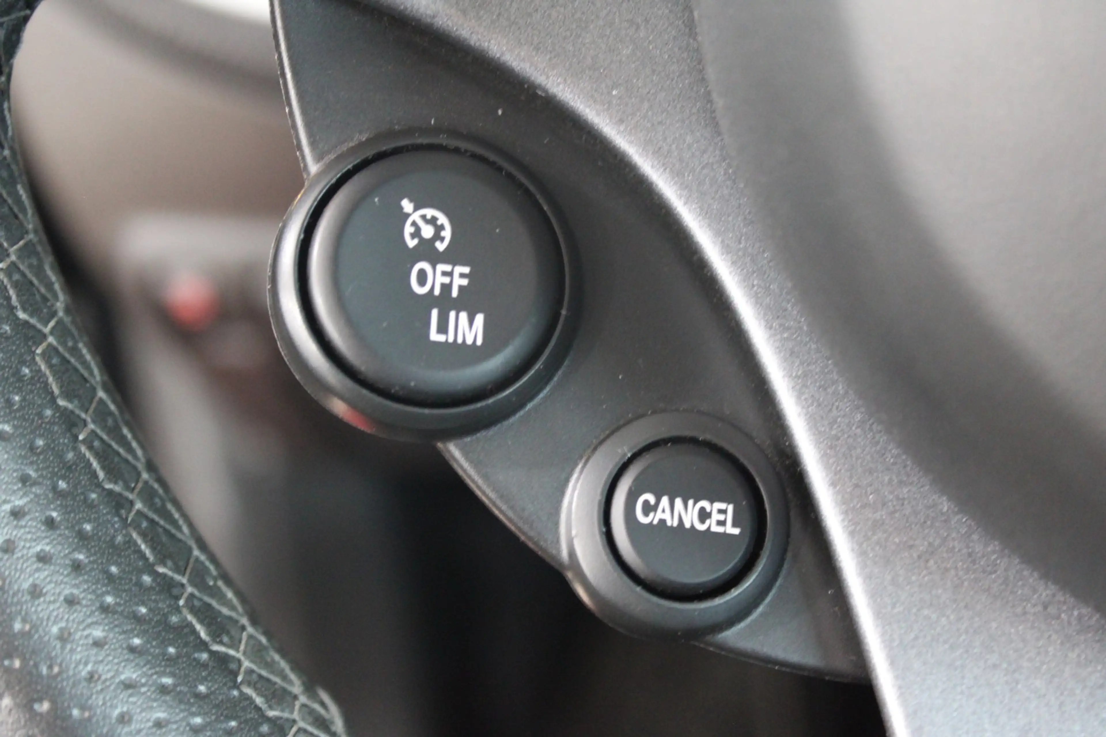 smart forTwo coupe 1.0 Brabus — photo 18