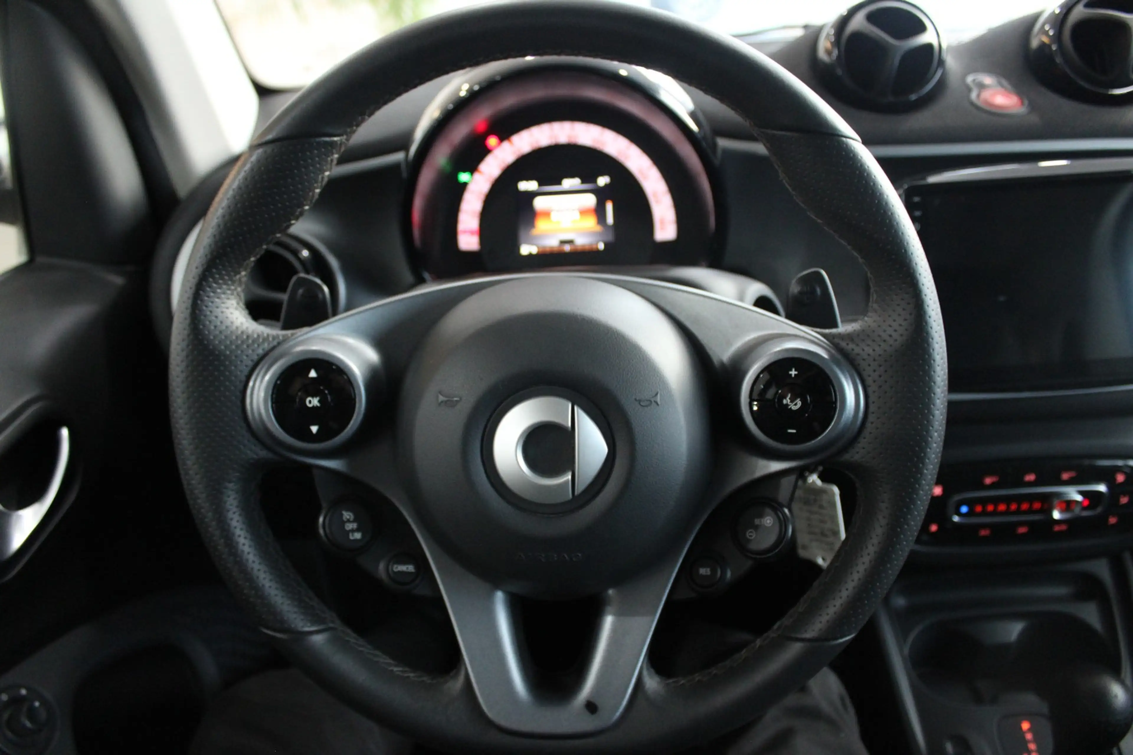 smart forTwo coupe 1.0 Brabus — photo 15