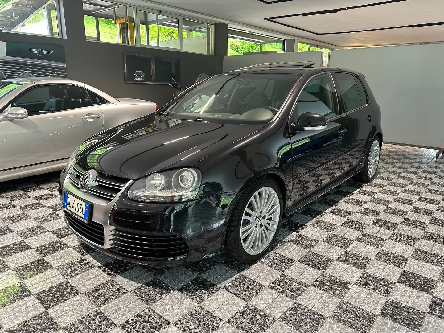 Volkswagen Golf Golf 5p R32 3.2 VR6 4motion dsg Zwart - 1