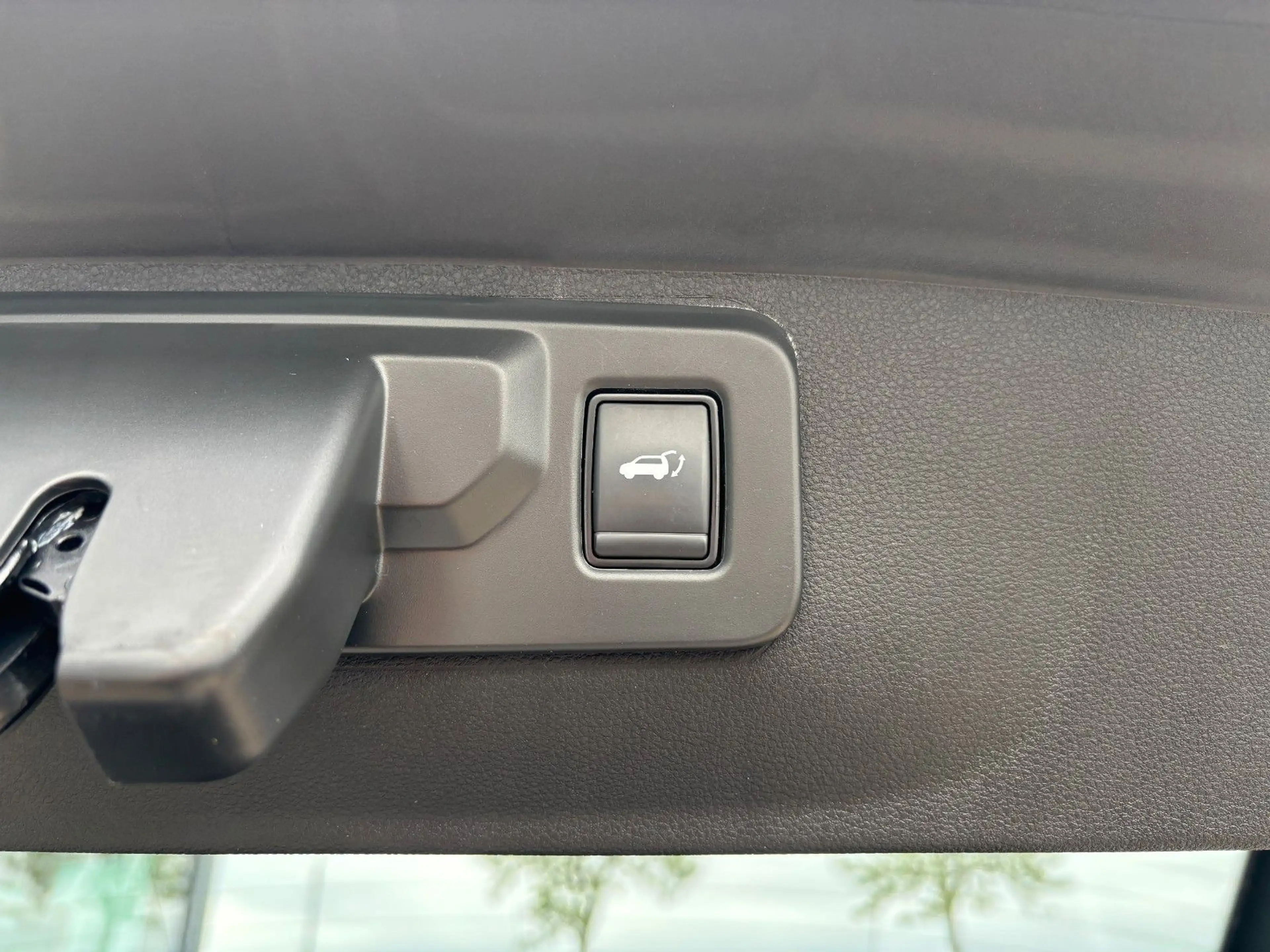 Renault Rafale Full Hybrid E-Tech 200 Techno — photo 11