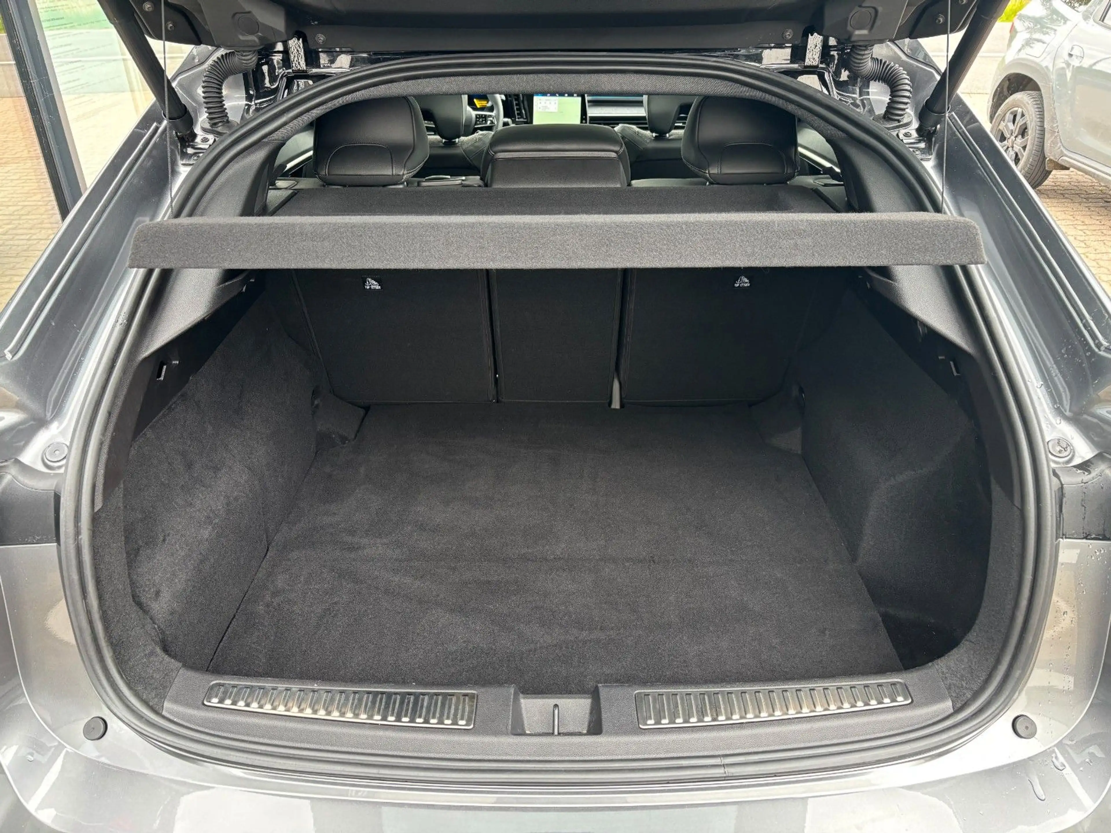 Renault Rafale Full Hybrid E-Tech 200 Techno — photo 12
