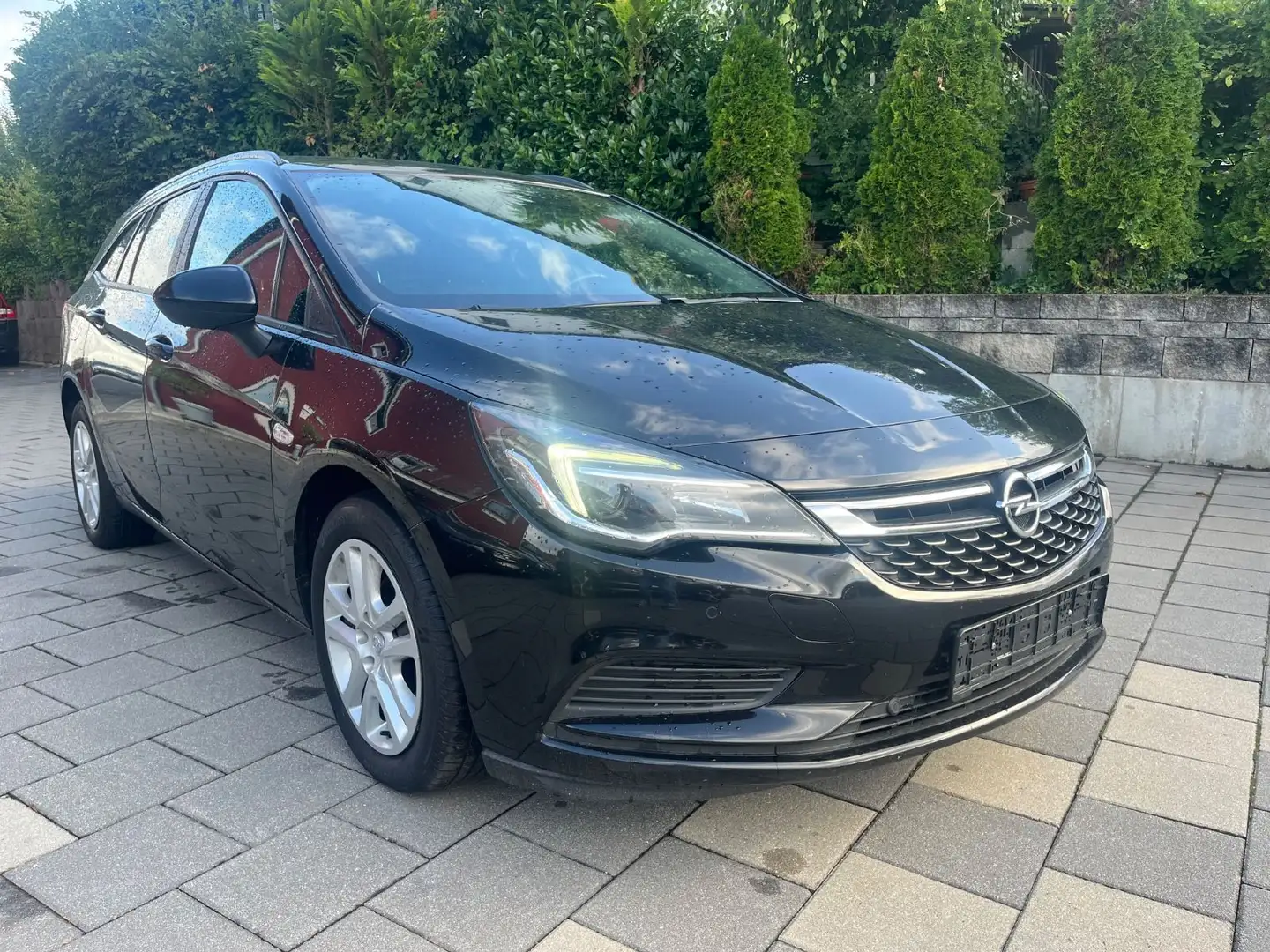 Opel Astra K Sports Tourer Edition Start/Stop Schwarz - 2