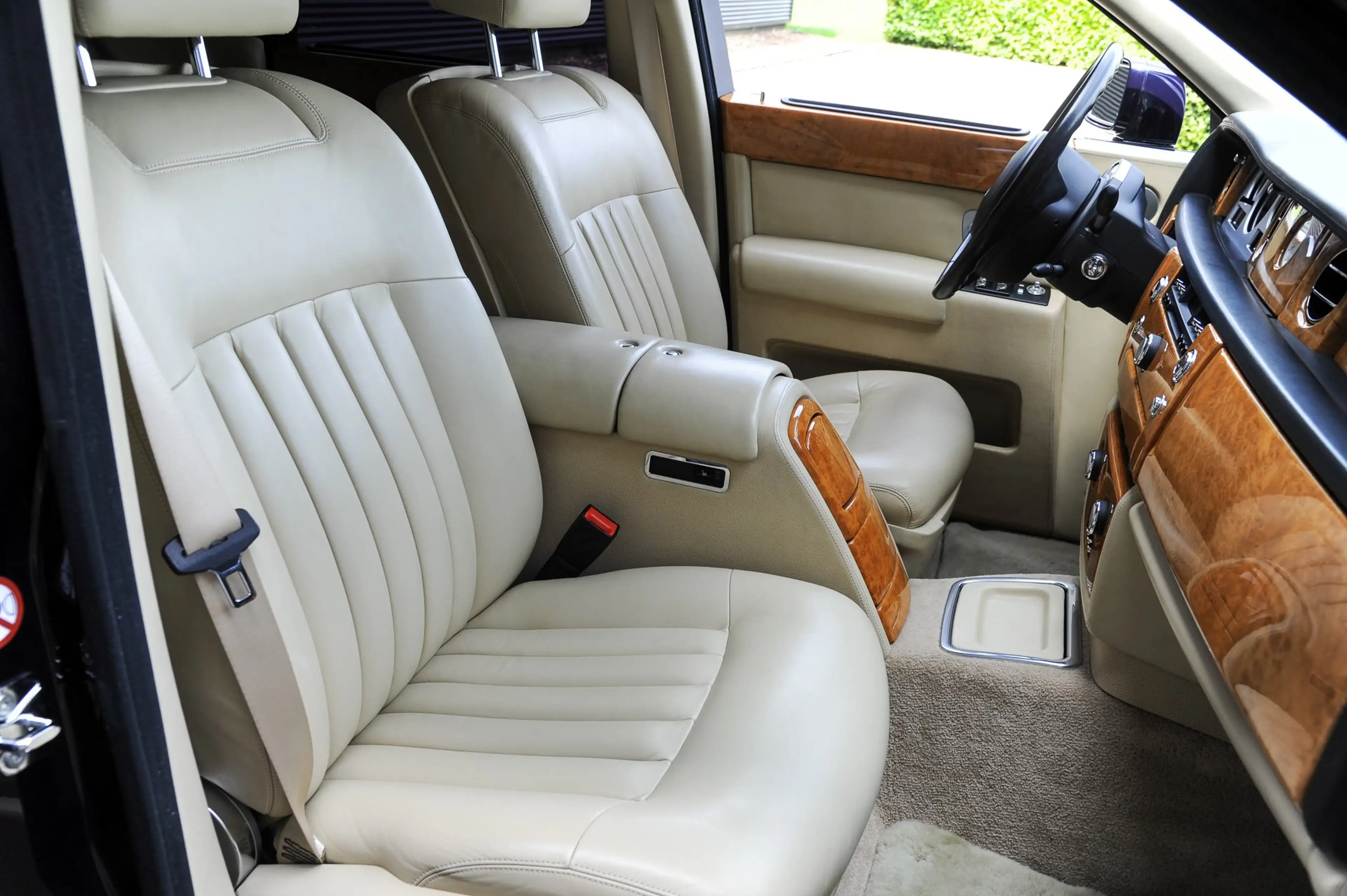 Rolls-Royce Phantom Phantom 6.75i V12 48v — photo 12