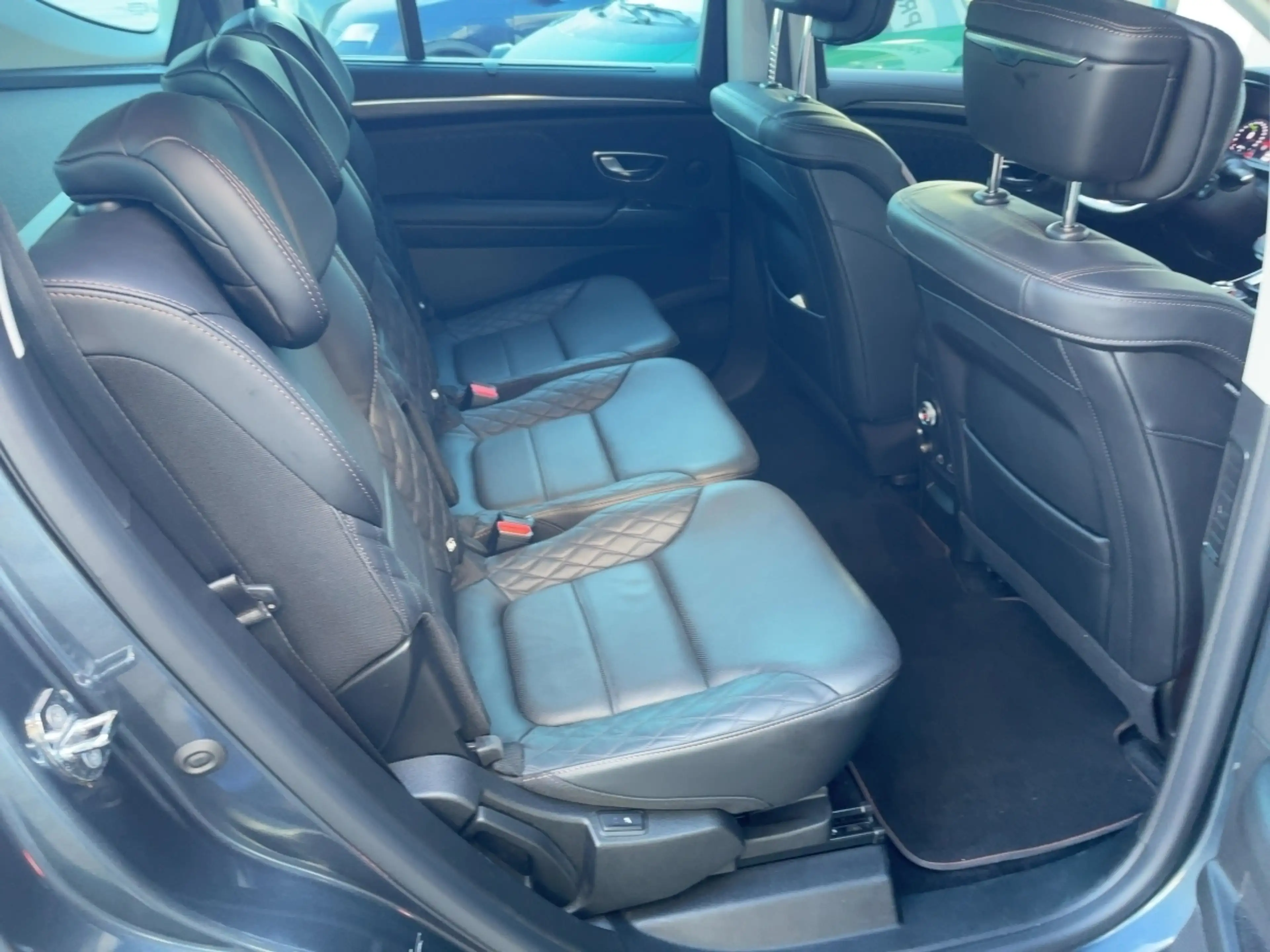 Renault Espace V Initiale Paris 2.0 BLUE dCi 190 — photo 12