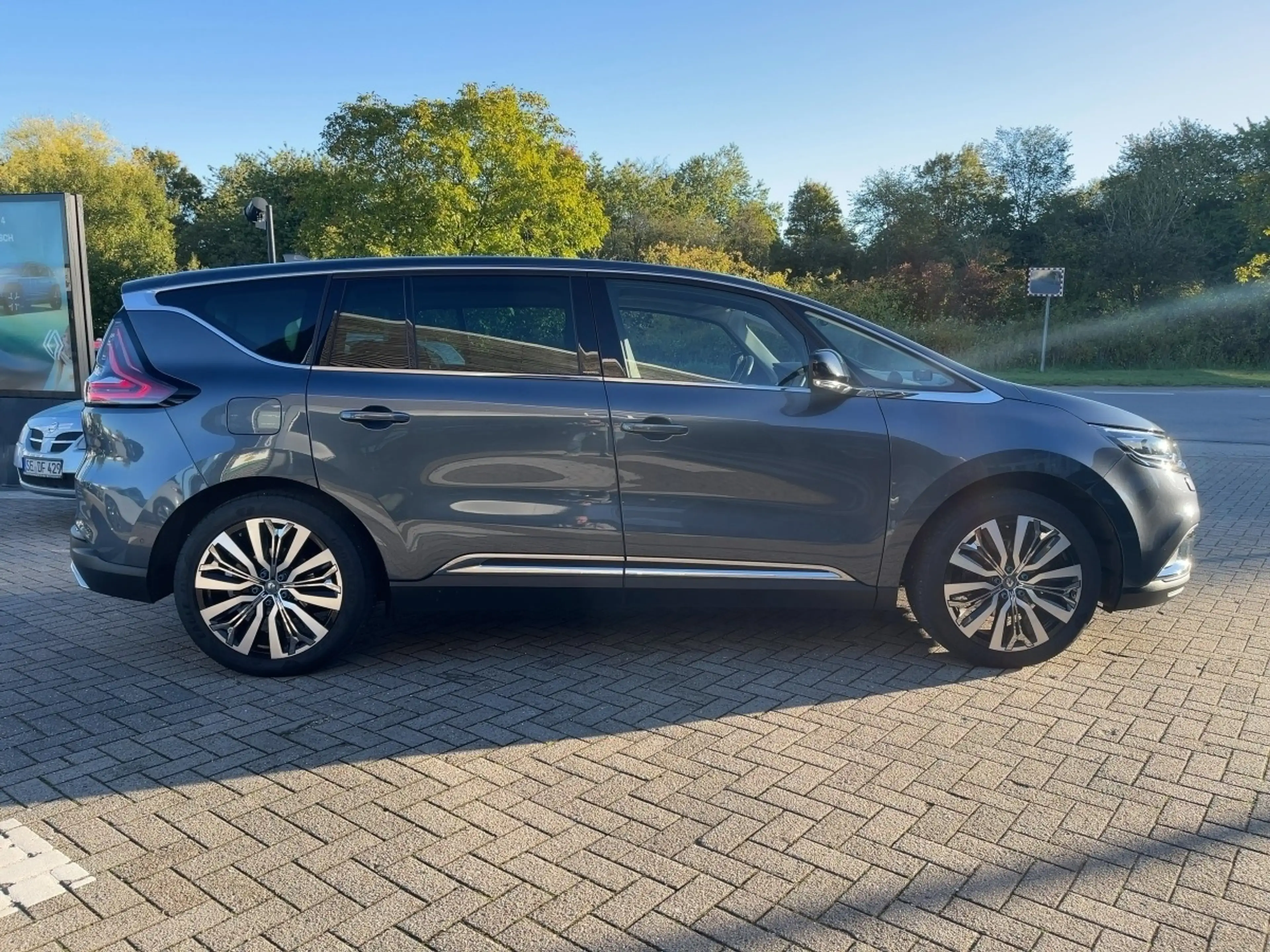 Renault Espace V Initiale Paris 2.0 BLUE dCi 190 — photo 5