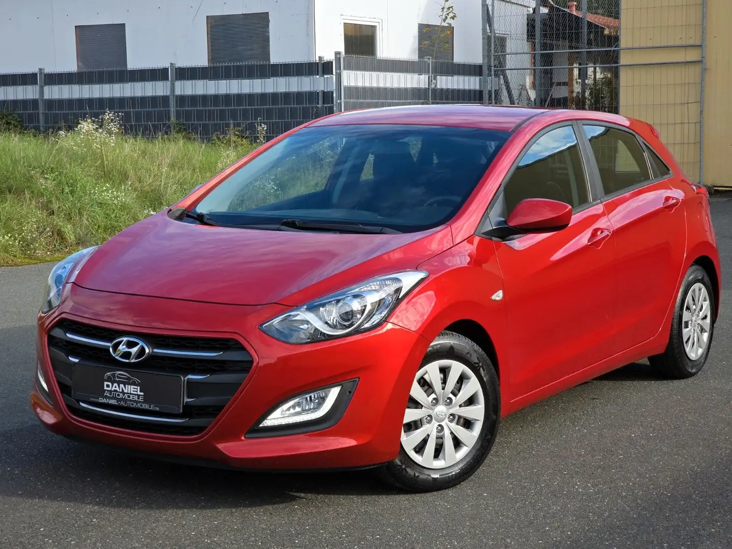 Hyundai i30 1.4 blue Classic WENIG KM + GARANTIE Rot - 2