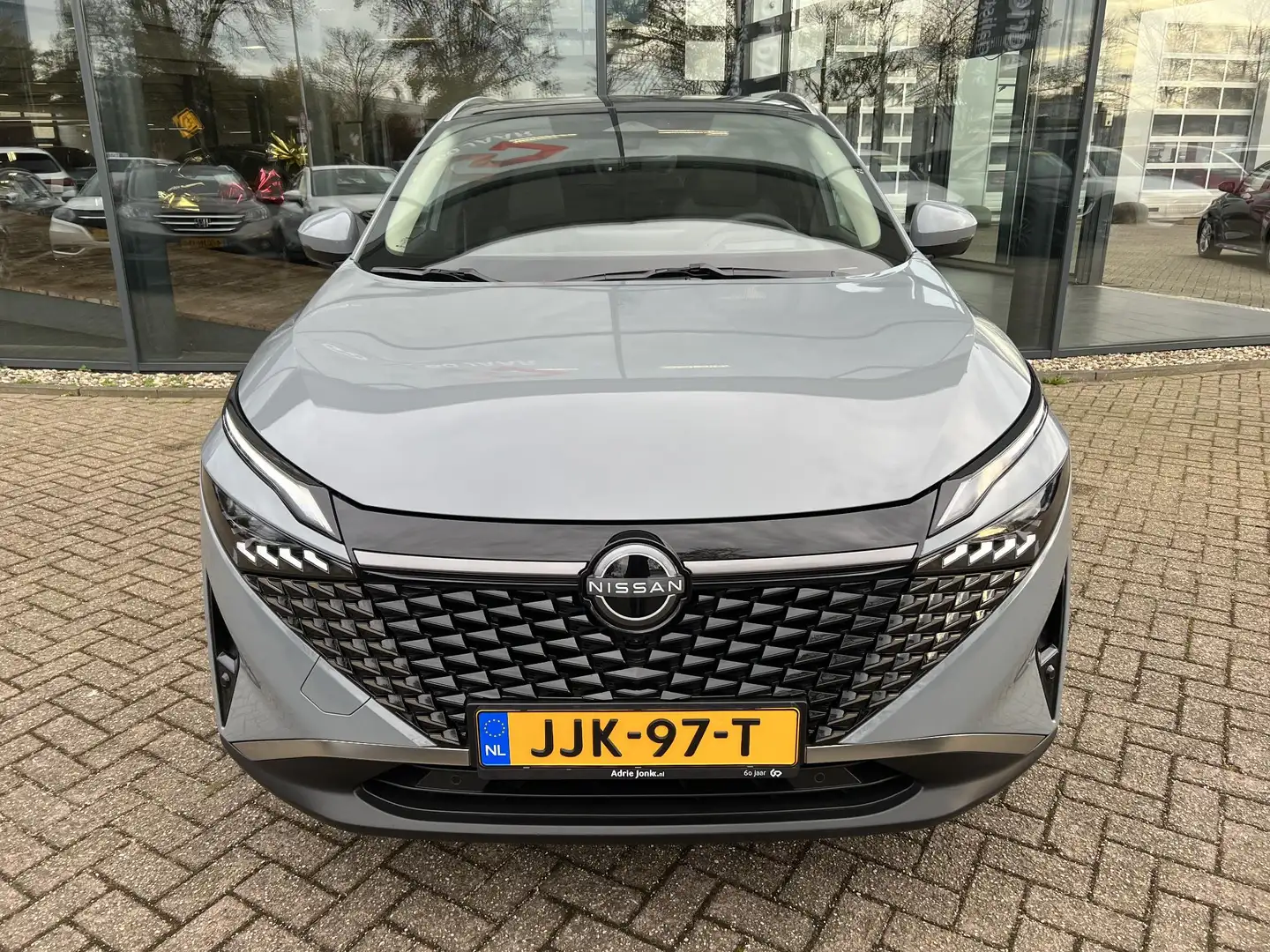 Nissan Qashqai 1.3 MHEV Xtronic N-Connecta | AUTOMAAT | 1800KG TR Gris - 2