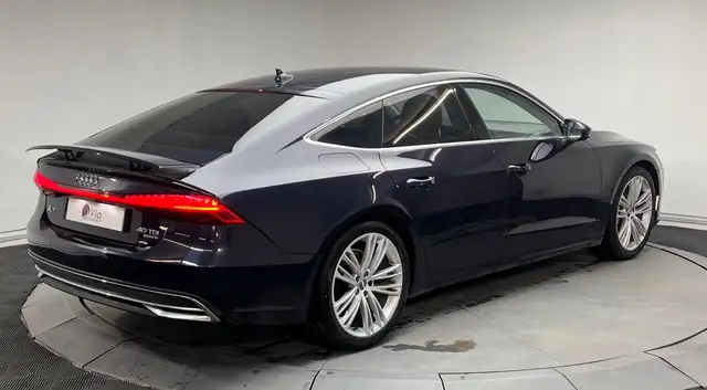 Audi A7 view 5