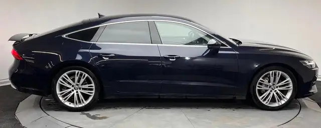 Audi A7 view 4
