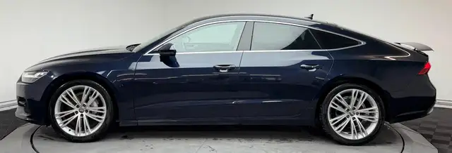 Audi A7 view 3