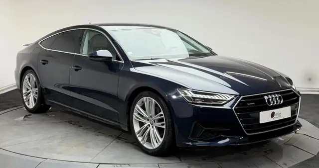 Audi A7 view 2