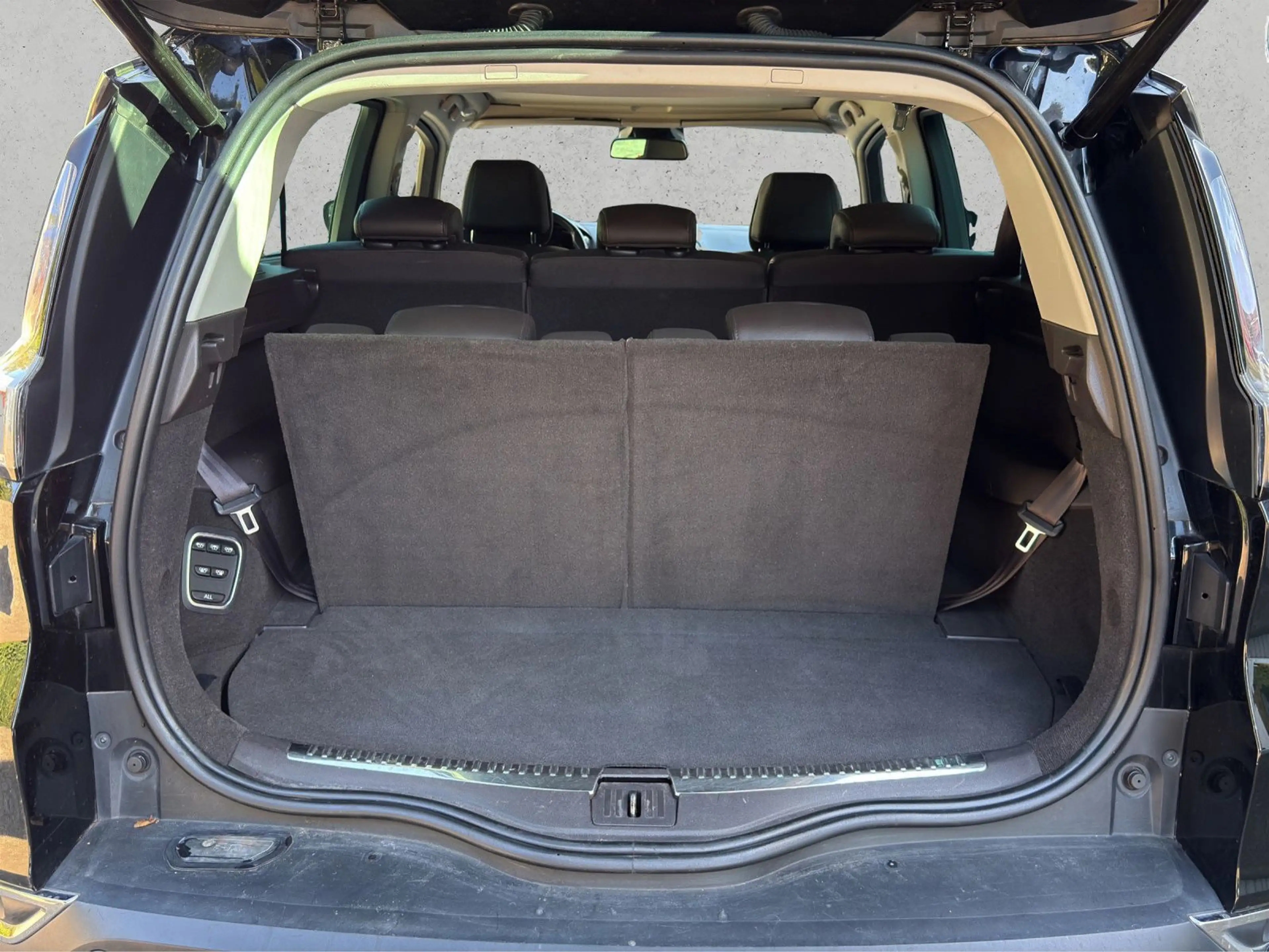 Renault Espace V Intens+ 7 SITZER+LED+AHK+KAMERA+NAVI+ — photo 11
