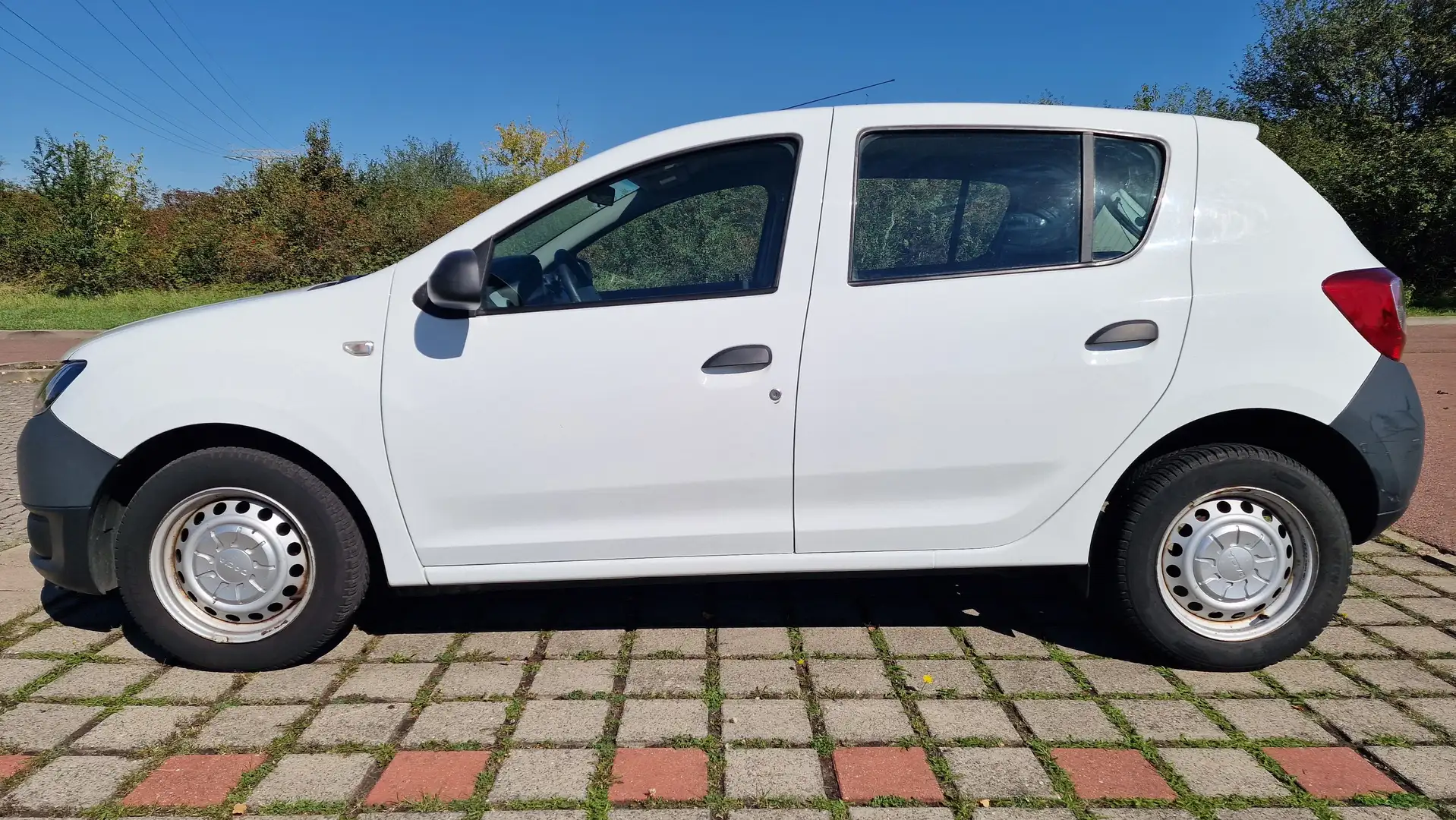 Dacia Sandero Sandero 1.2 16V 75 Essentiel AUS ERSTER HAND! Weiß - 2