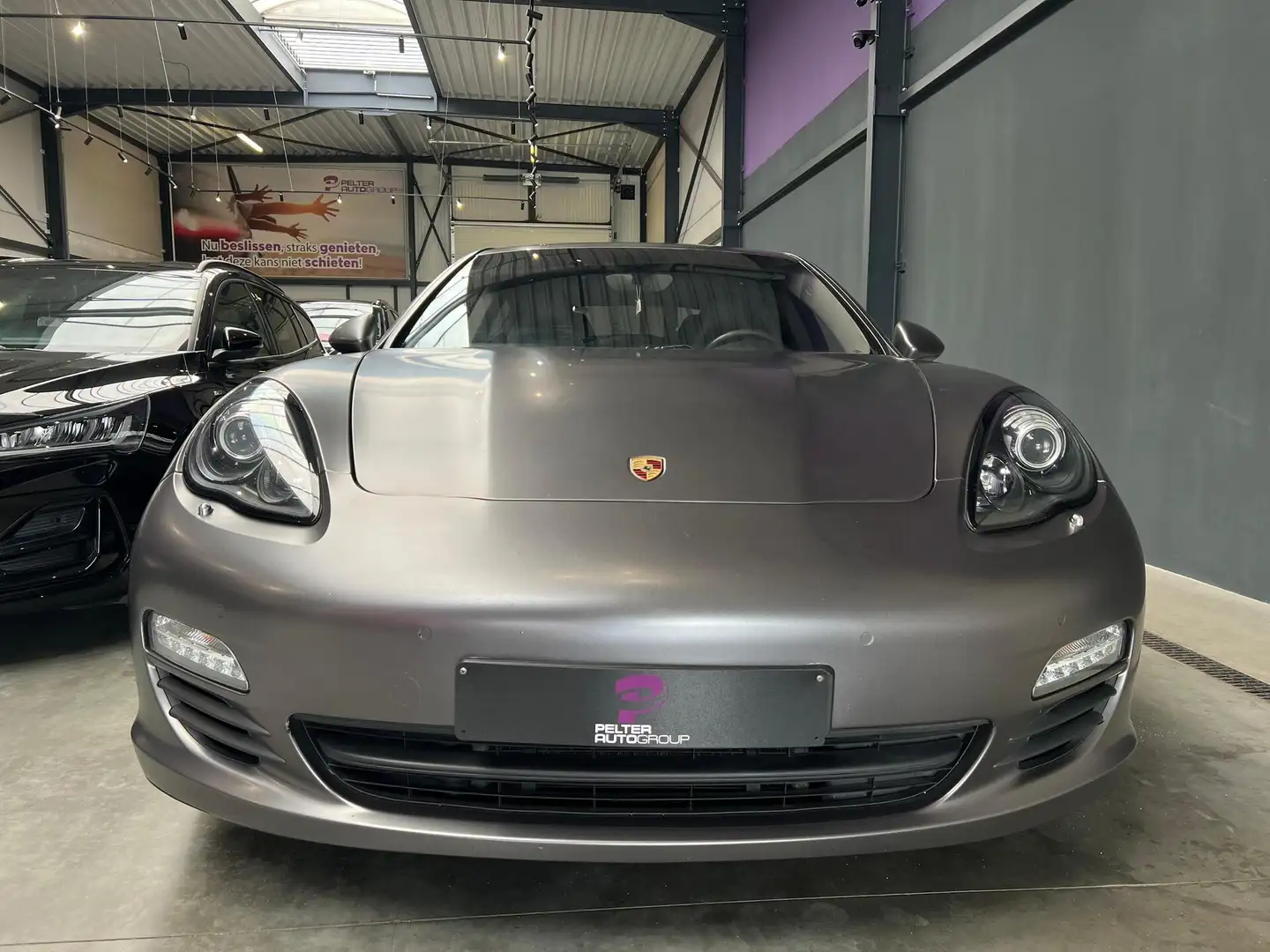 Porsche Panamera 3.0 V6 Hybride 333Pk Full opt. Gri - 2