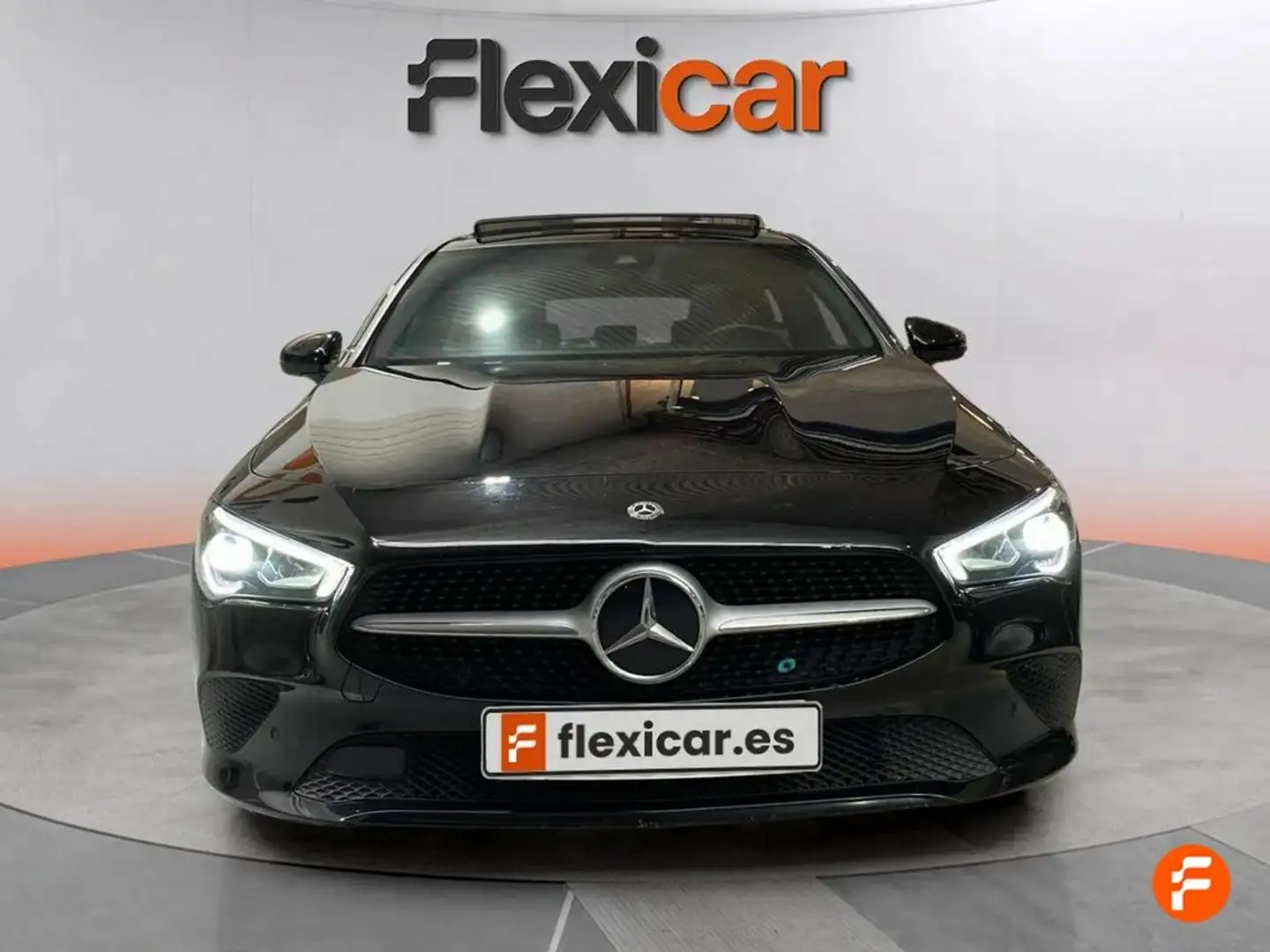 Mercedes-Benz CLA 180 Shooting Brake Noir - 2