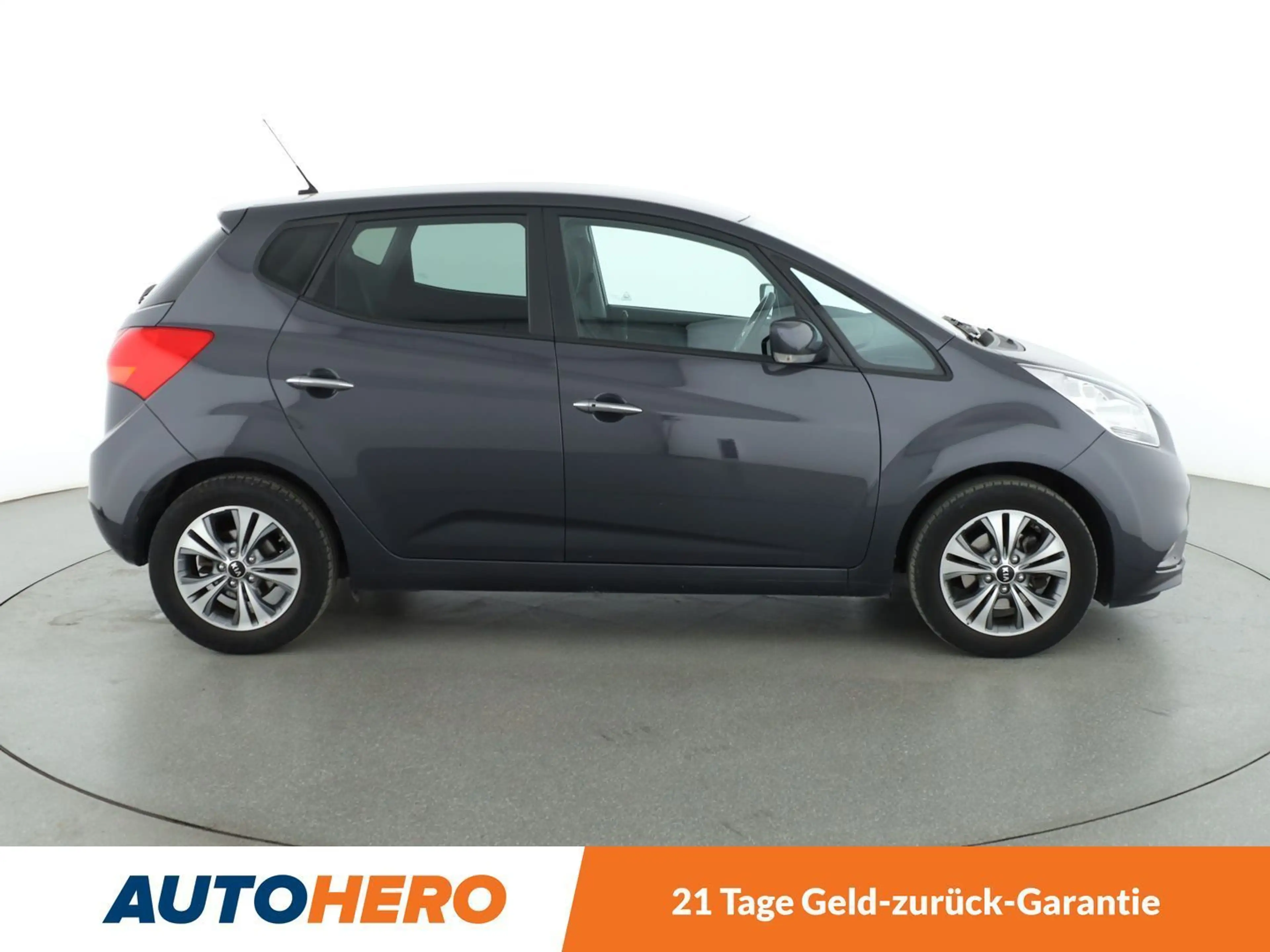 Kia Venga 1.6 UEFA Euro 2016 Aut.*CAM*PDC*SHZ*KLIMA* — photo 7