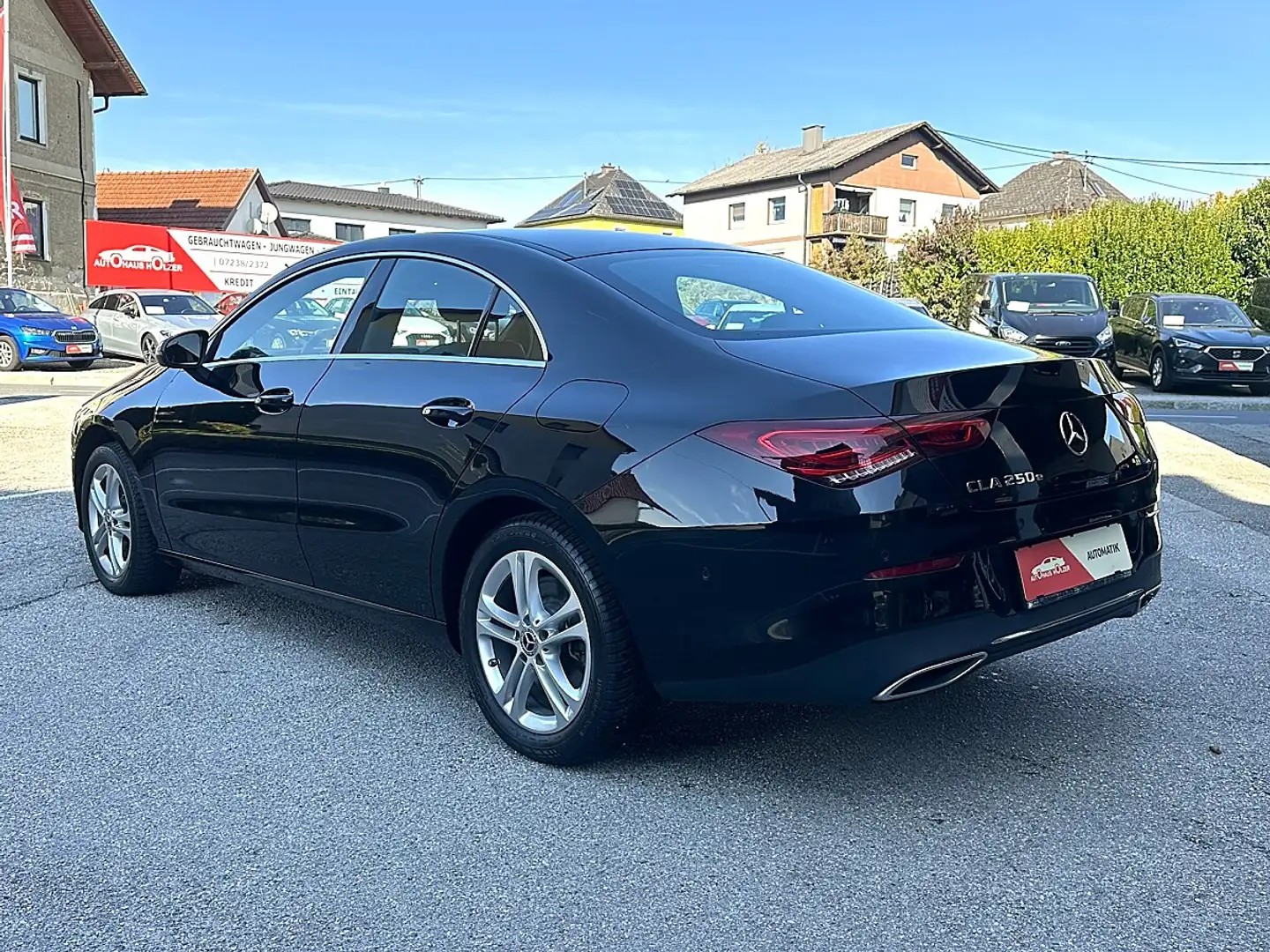Mercedes-Benz CLA 250 e Progressive *Advantage, LED-High-Performance* Schwarz - 2