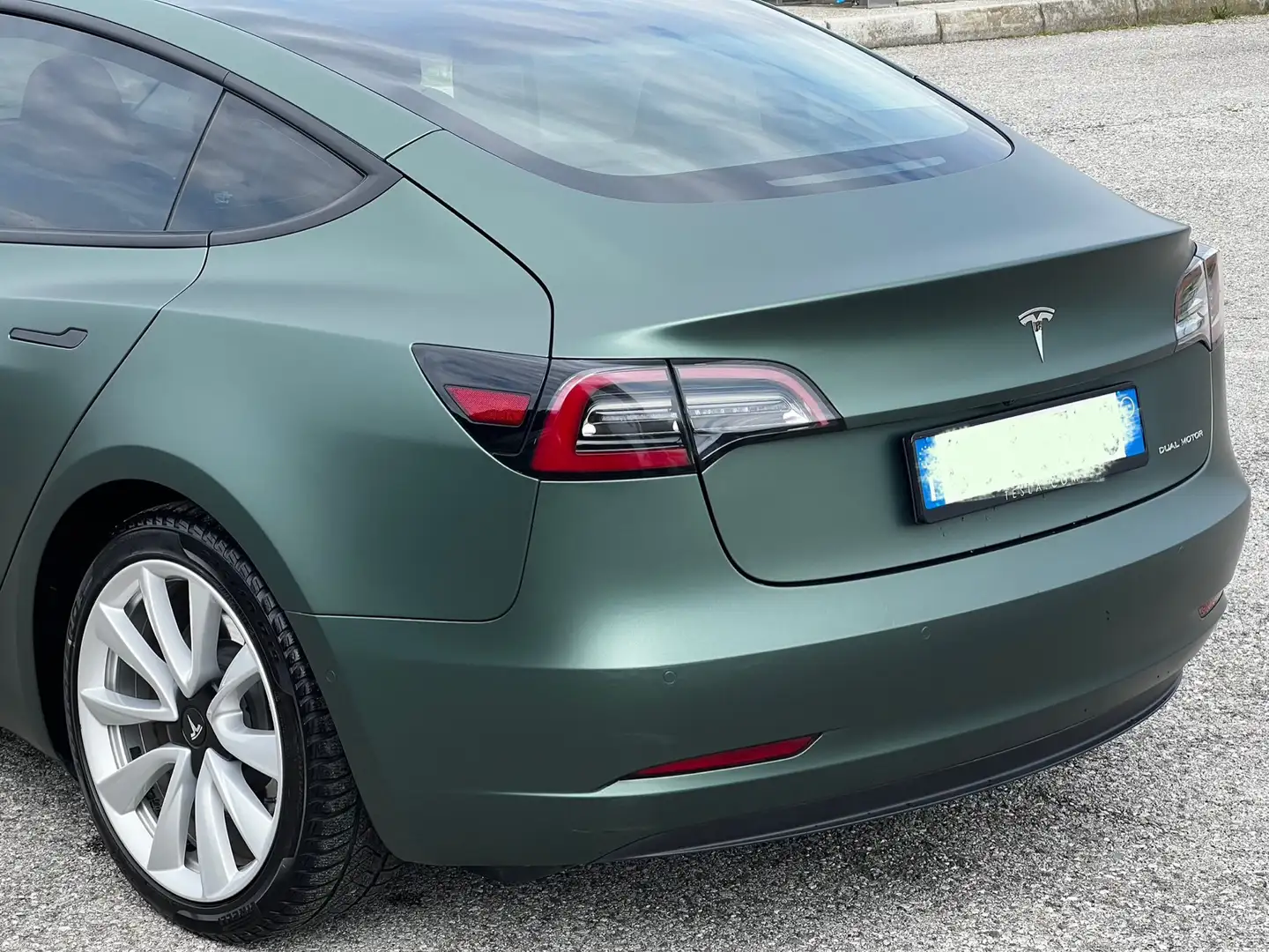 Tesla Model 3 Long Range Dual Motor awd - 2