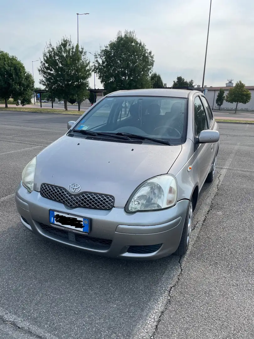 Toyota Yaris 5p 1.0 Sol Blue Grigio - 1
