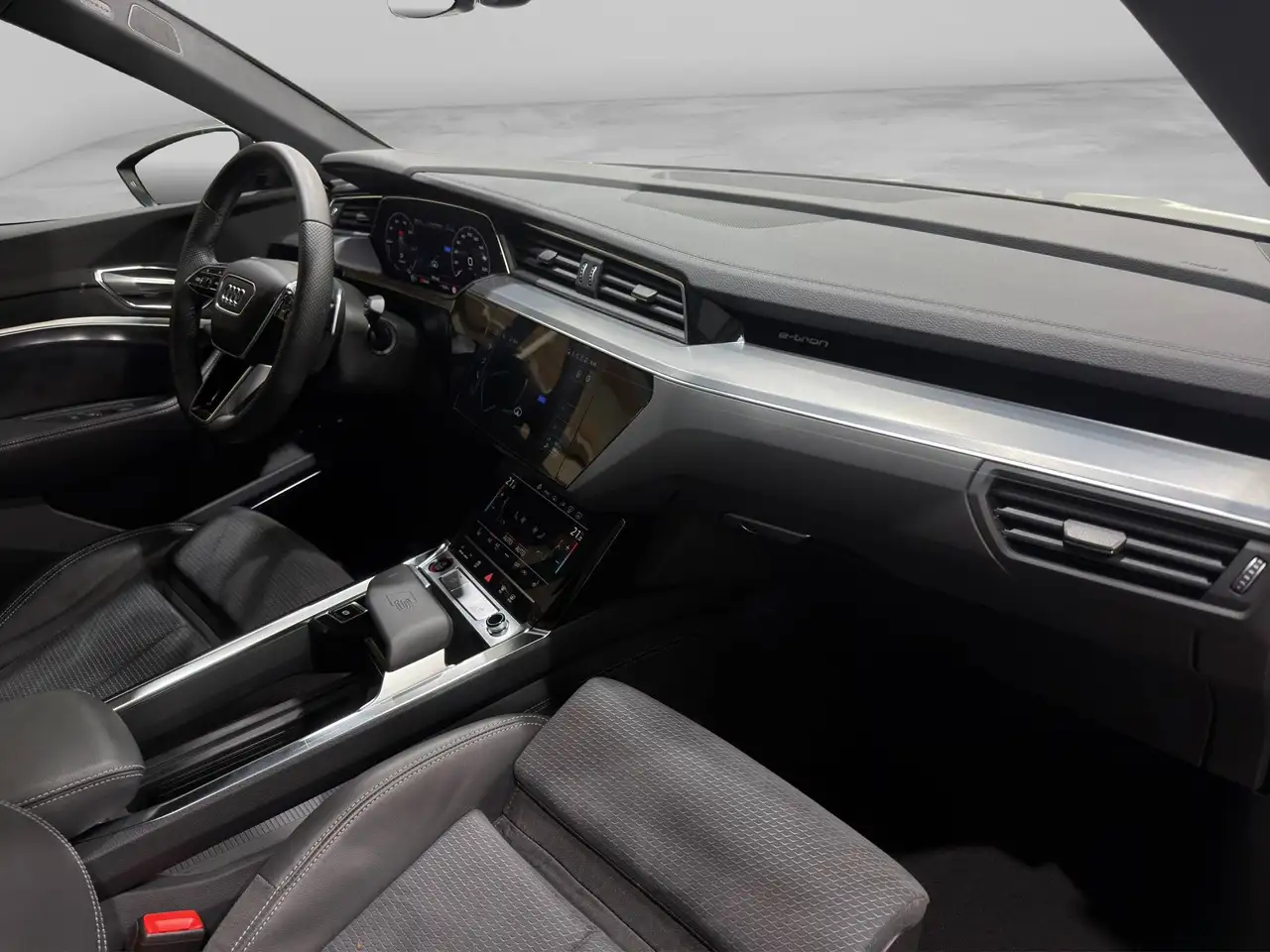 Audi e-tron S SPORTBACK ***HEAD UP DISPLAY*LED MATRIX*HEATED SEATS***, миниатюра 9