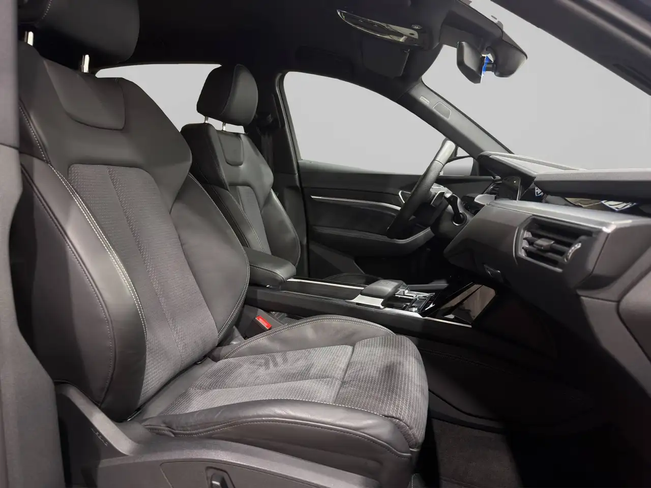 Audi e-tron S SPORTBACK ***HEAD UP DISPLAY*LED MATRIX*HEATED SEATS***, миниатюра 11