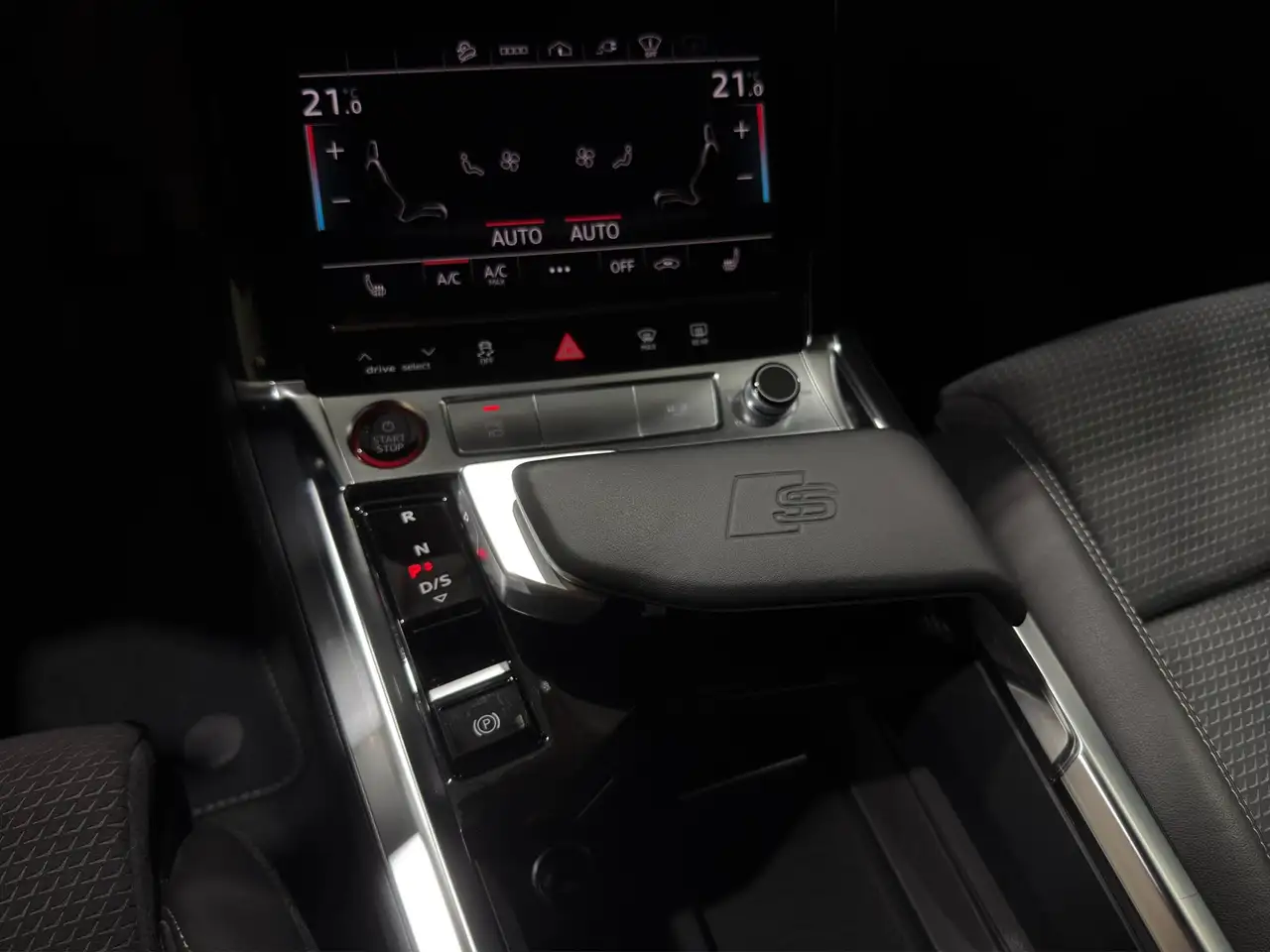 Audi e-tron S SPORTBACK ***HEAD UP DISPLAY*LED MATRIX*HEATED SEATS***, миниатюра 26
