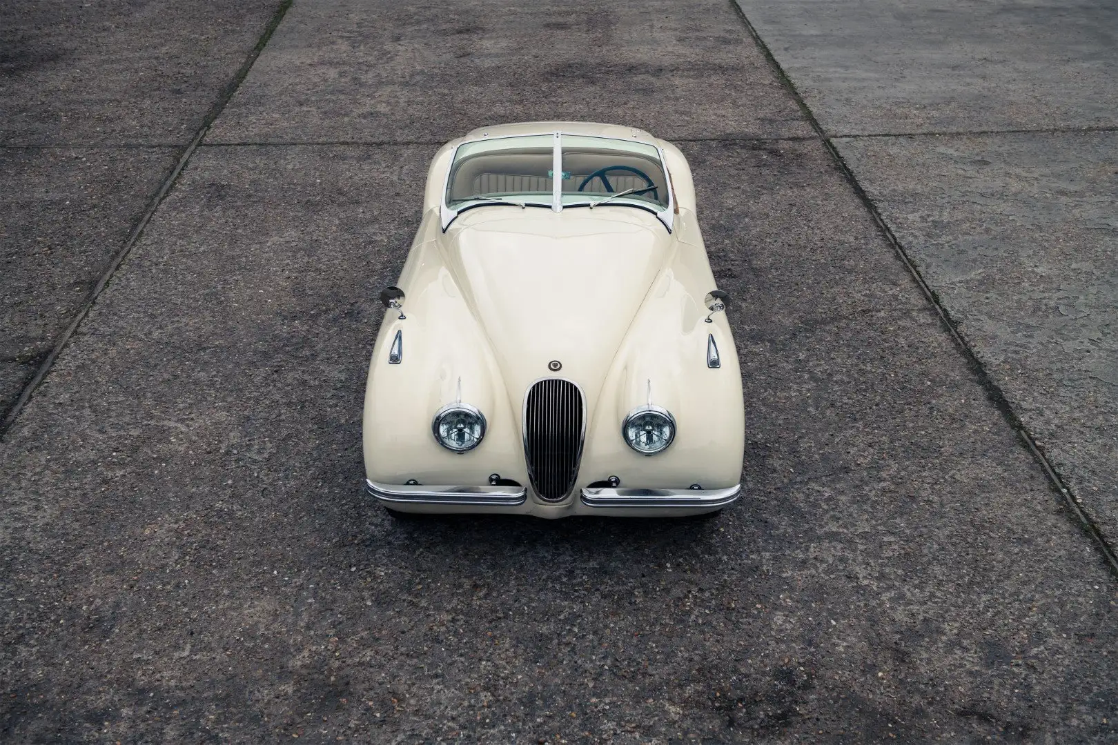 Jaguar XK 120 | Unique old restoration | Upgraded suspension Blanc - 2