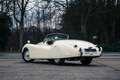 Jaguar XK 120 | Unique old restoration | Upgraded suspension Blanc - thumbnail 15