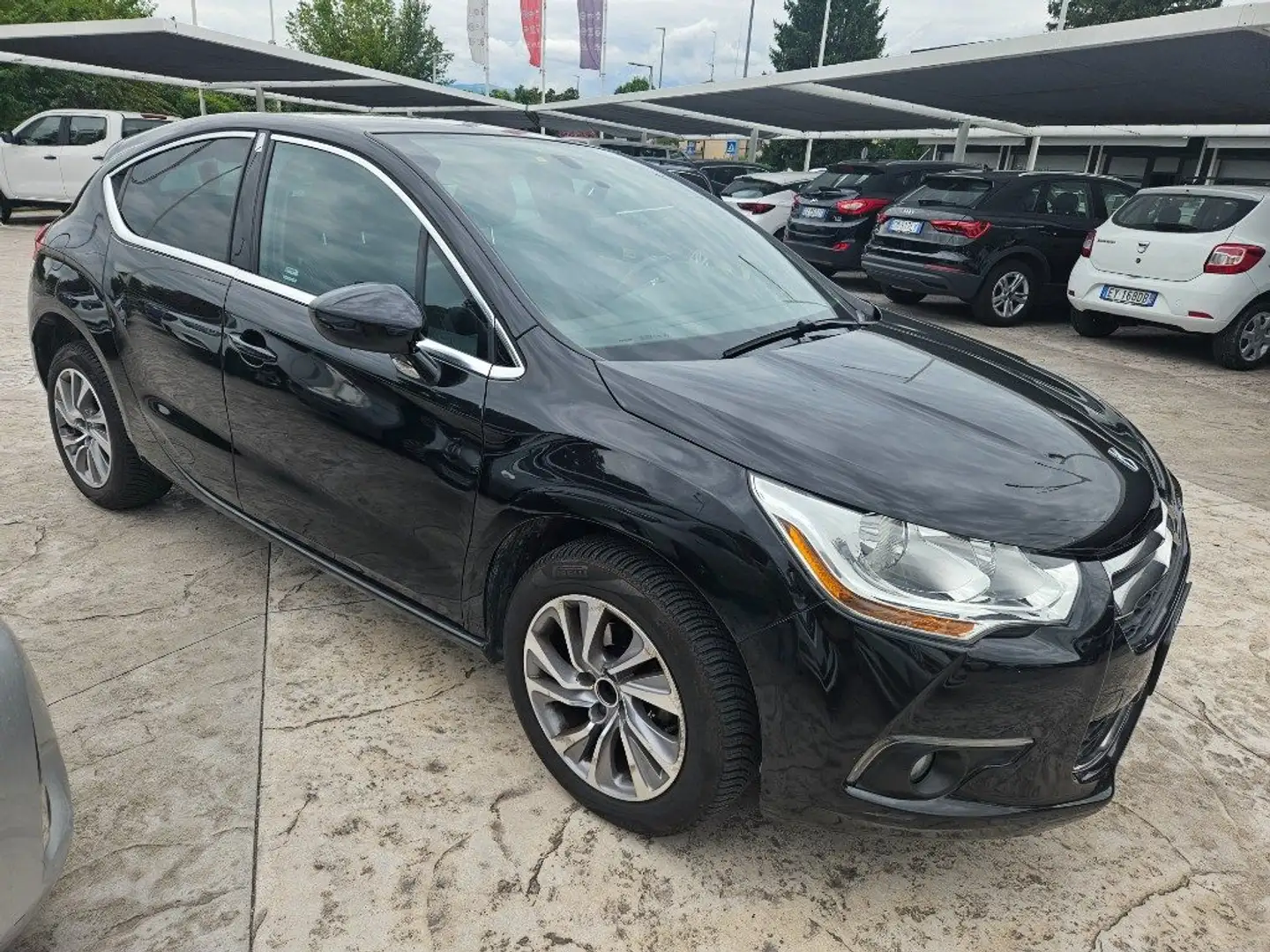 DS Automobiles DS 4 1.6 e-HDi 115 Business Nero - 1