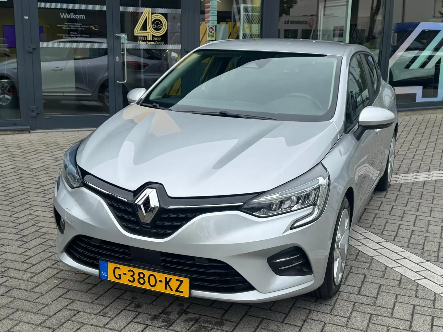 Renault Clio TCe 90 Zen | Dealeronderhouden | NL Auto | Grijs - 2