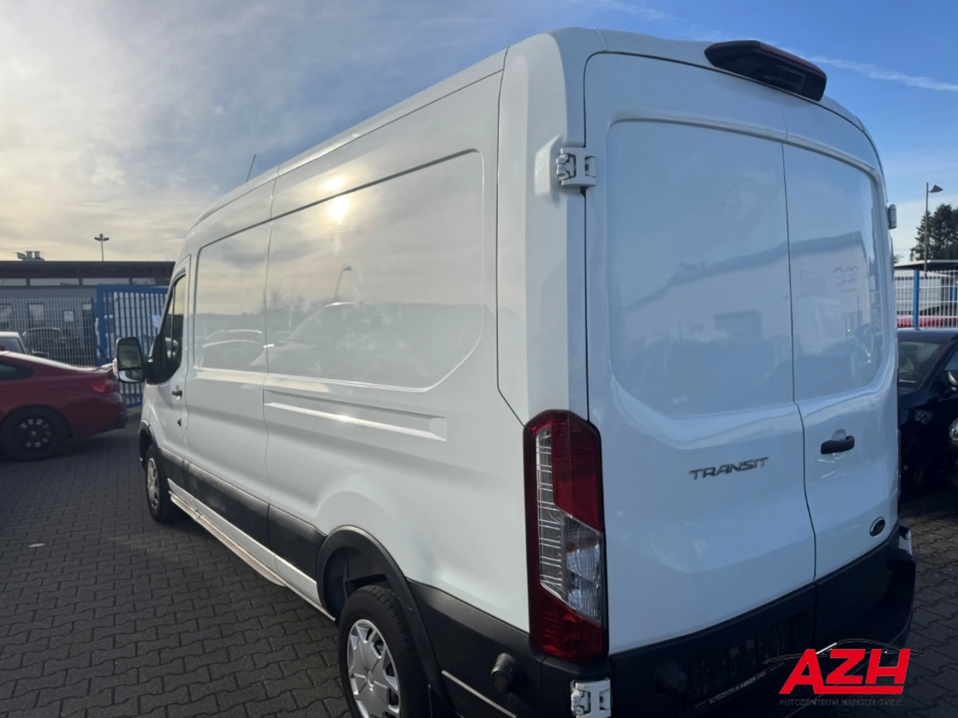 Ford Transit Kasten L3H2 2.0 TDCi Euro 6 — photo 3