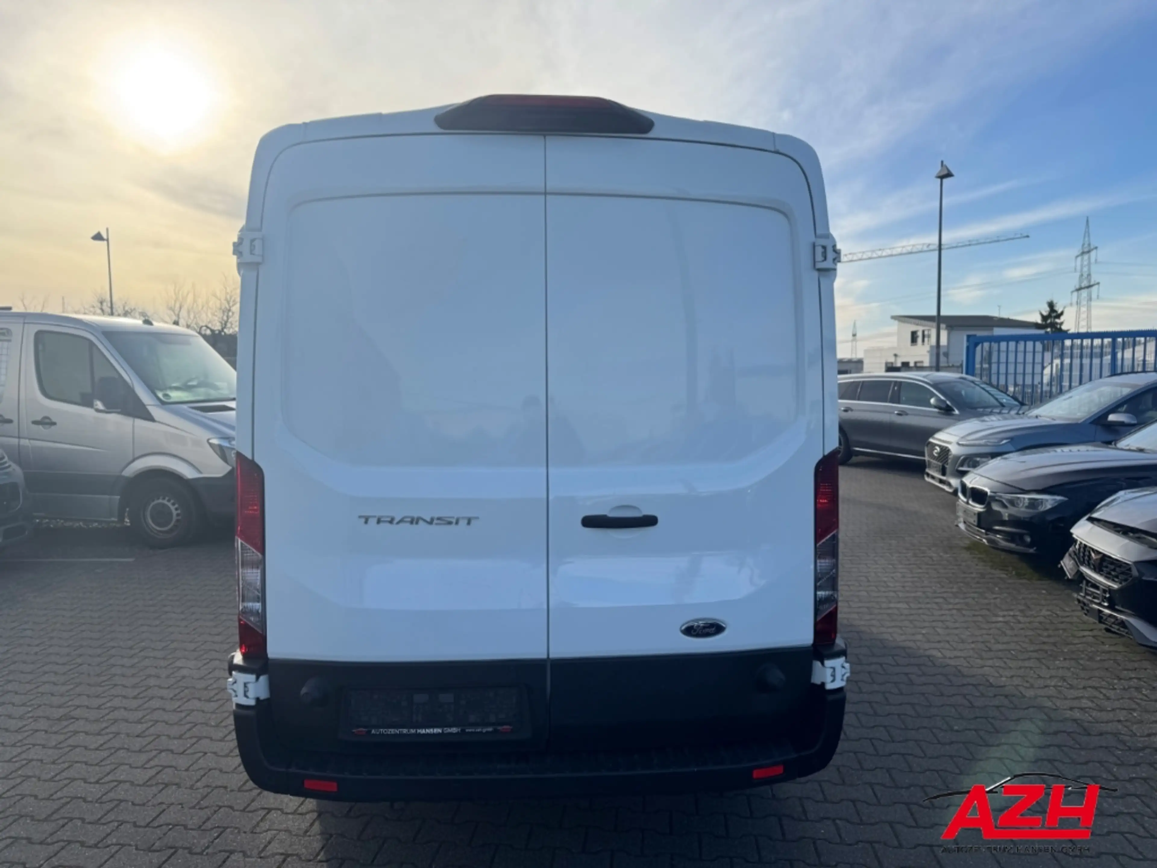 Ford Transit Kasten L3H2 2.0 TDCi Euro 6 — photo 9