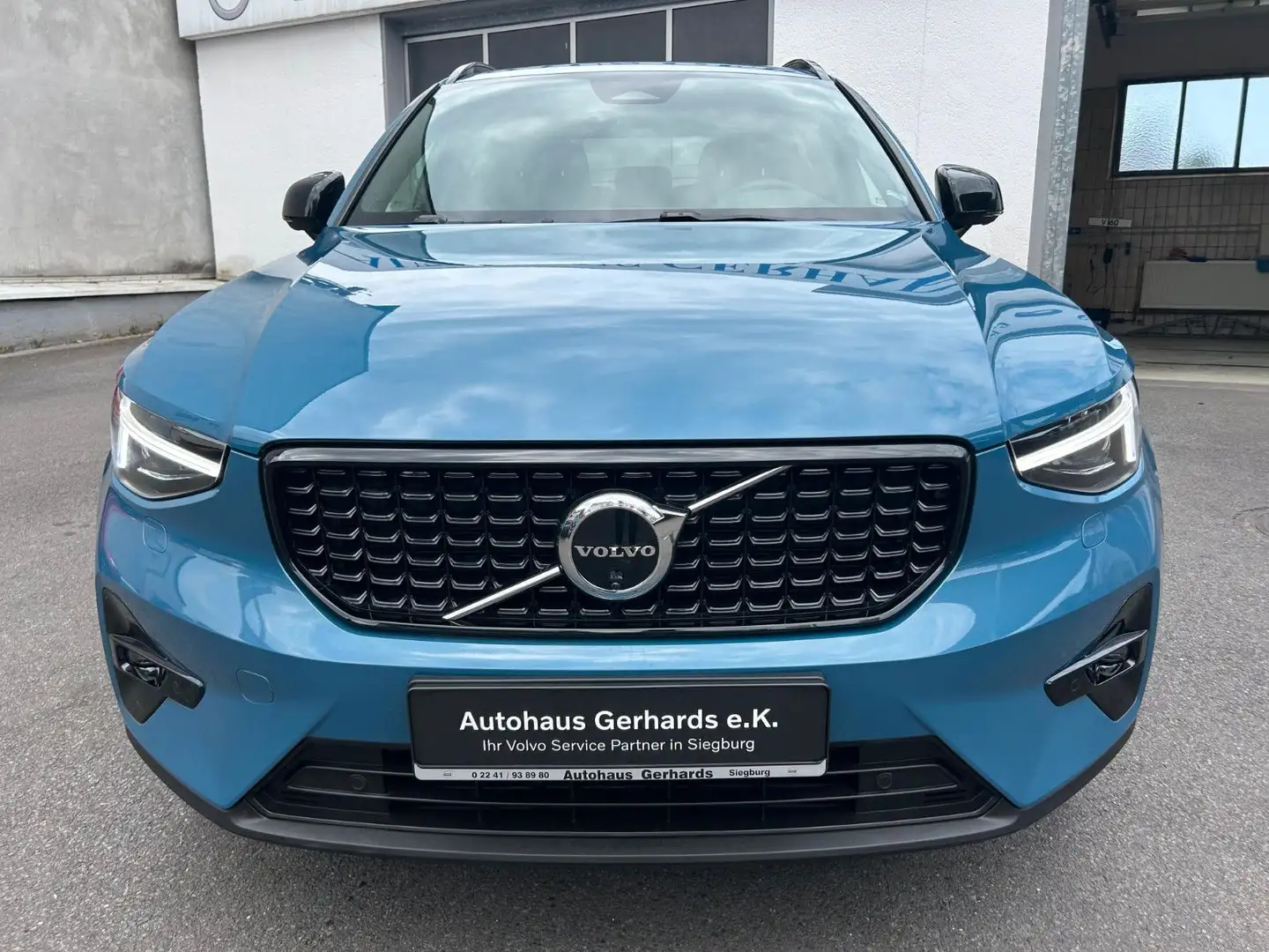 Volvo XC40 B3 Plus Dark Alcantara, 360°, BLIS, ACC,Pix Blau - 2