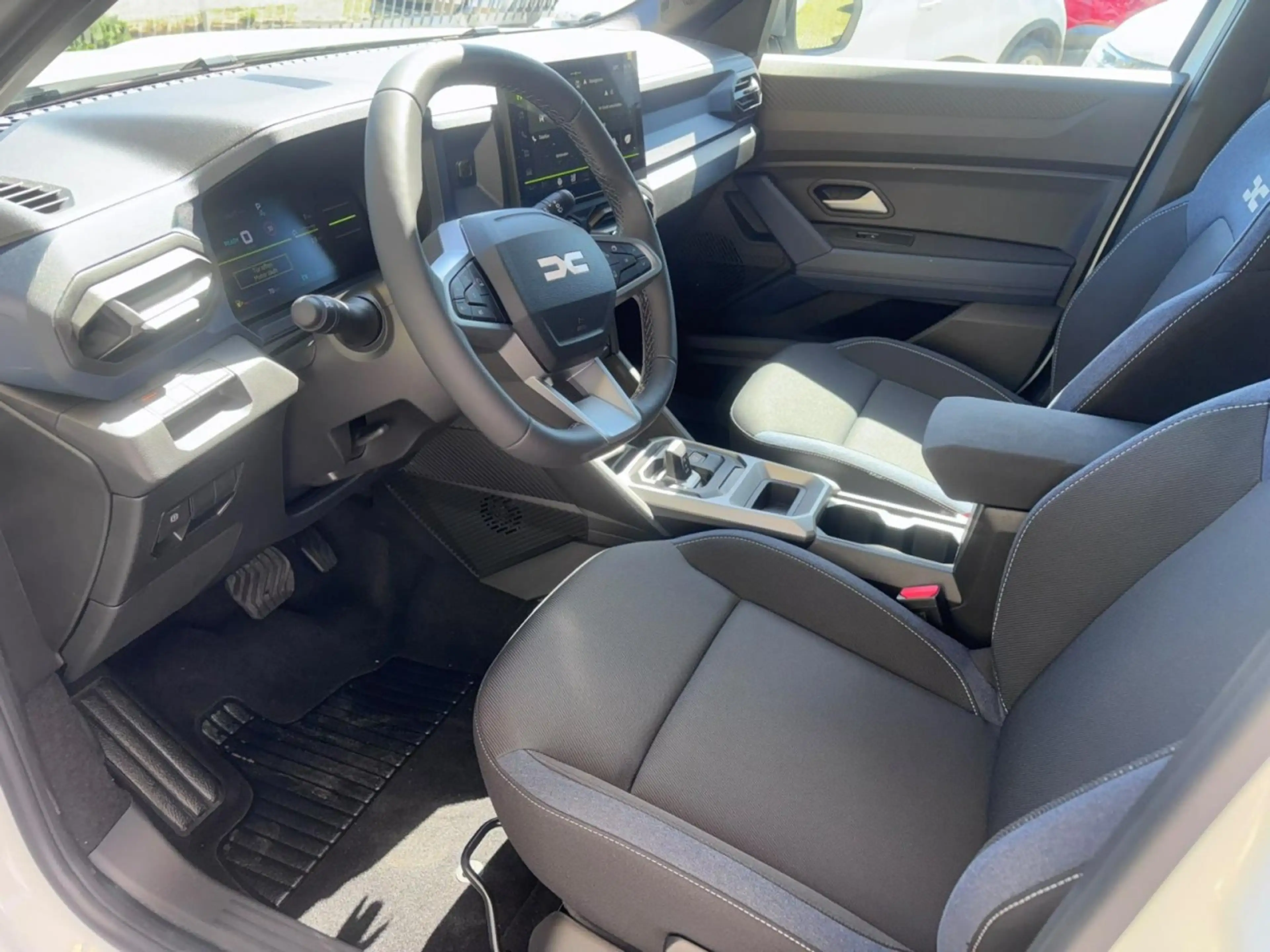 Dacia Bigster Hybrid 155 mit Winter-Plus-Pakett Klima — photo 6