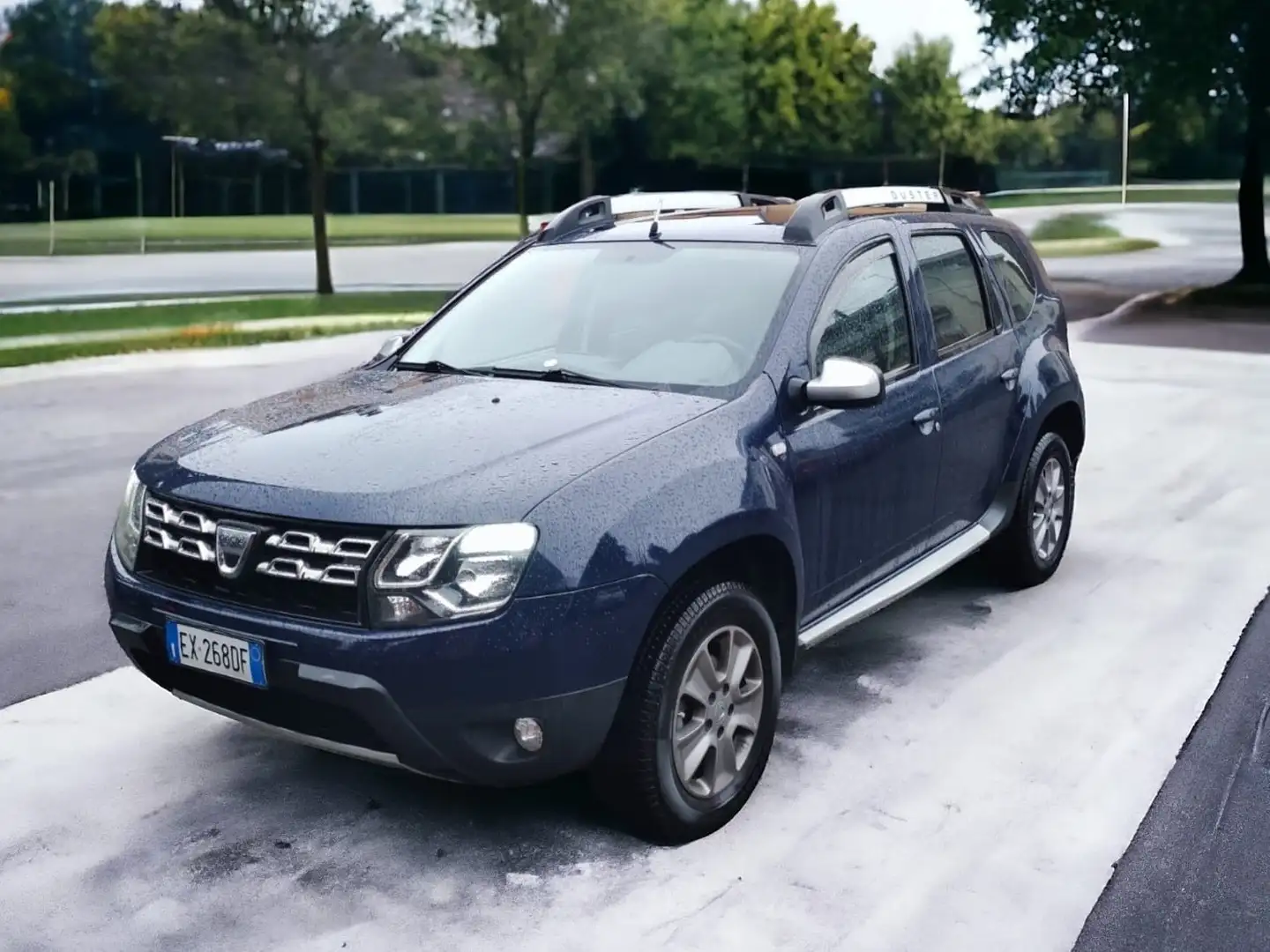 Dacia Duster 1.5 dci Laureate 4x2 110cv Blu/Azzurro - 1