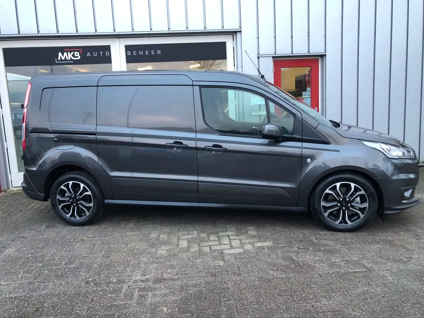 Ford Transit Connect 1.5 L2 Sport AUTOMAAT HONDENAUTO Gris - 2