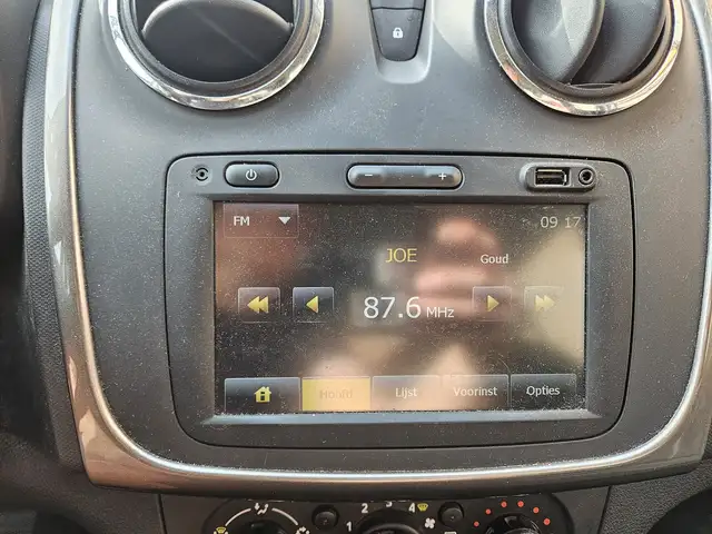 Dacia Logan view 9