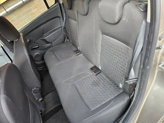 Dacia Logan view 19