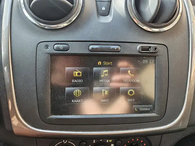 Dacia Logan view 8