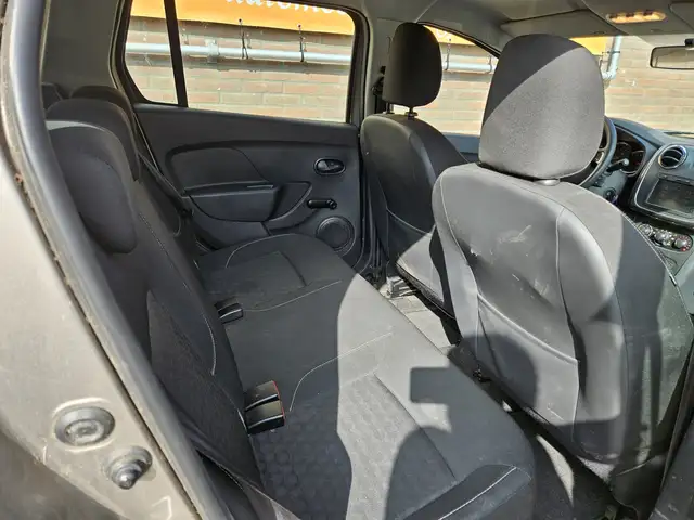 Dacia Logan view 27