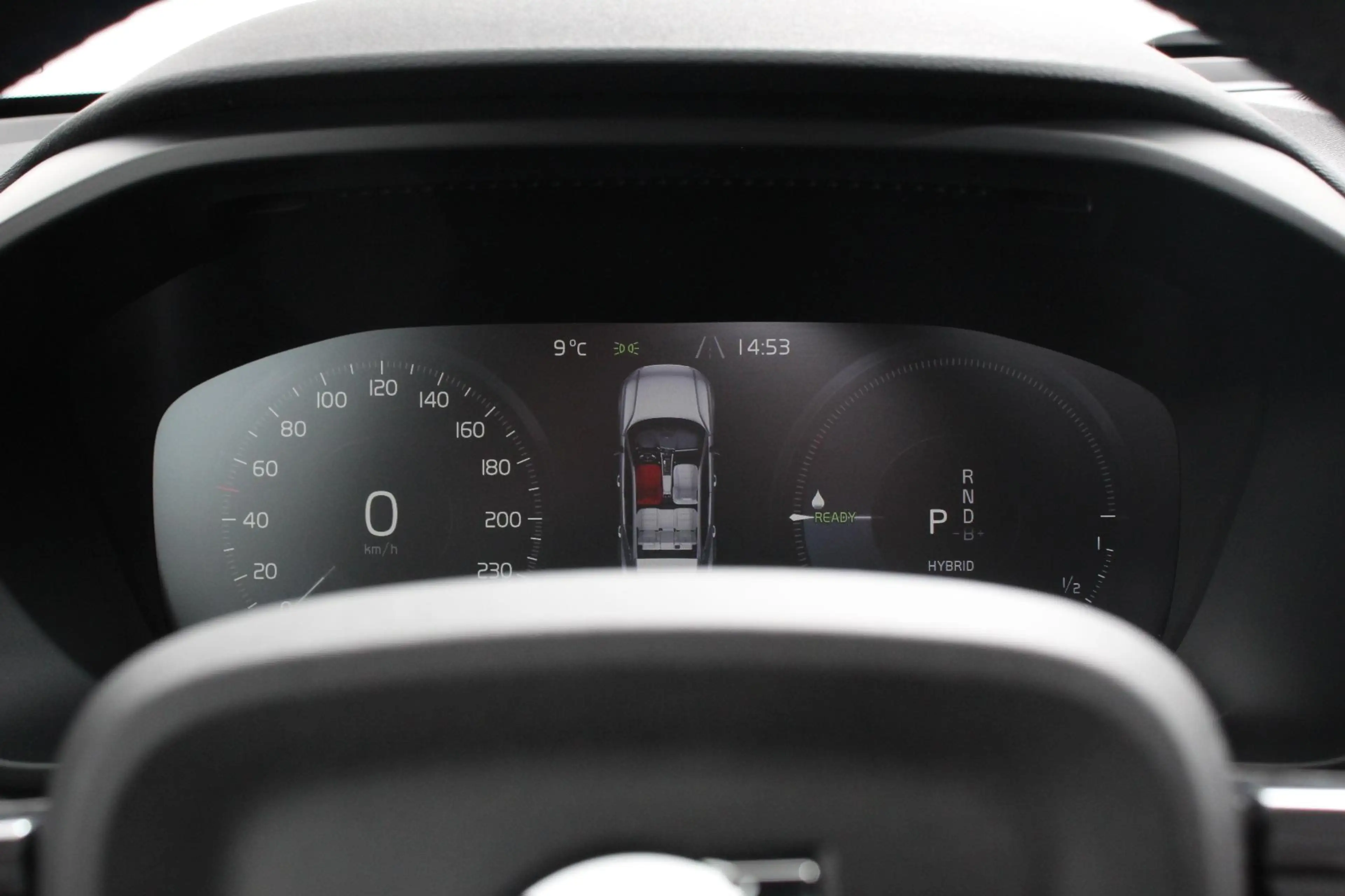 Volvo XC40 1.5 T5 Plug-in hybrid Ultimate Dark Electrische Gl — photo 15