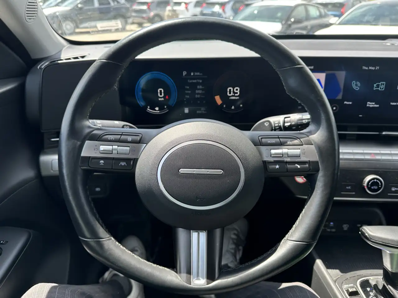 Hyundai KONA снимка Hyundai KONA