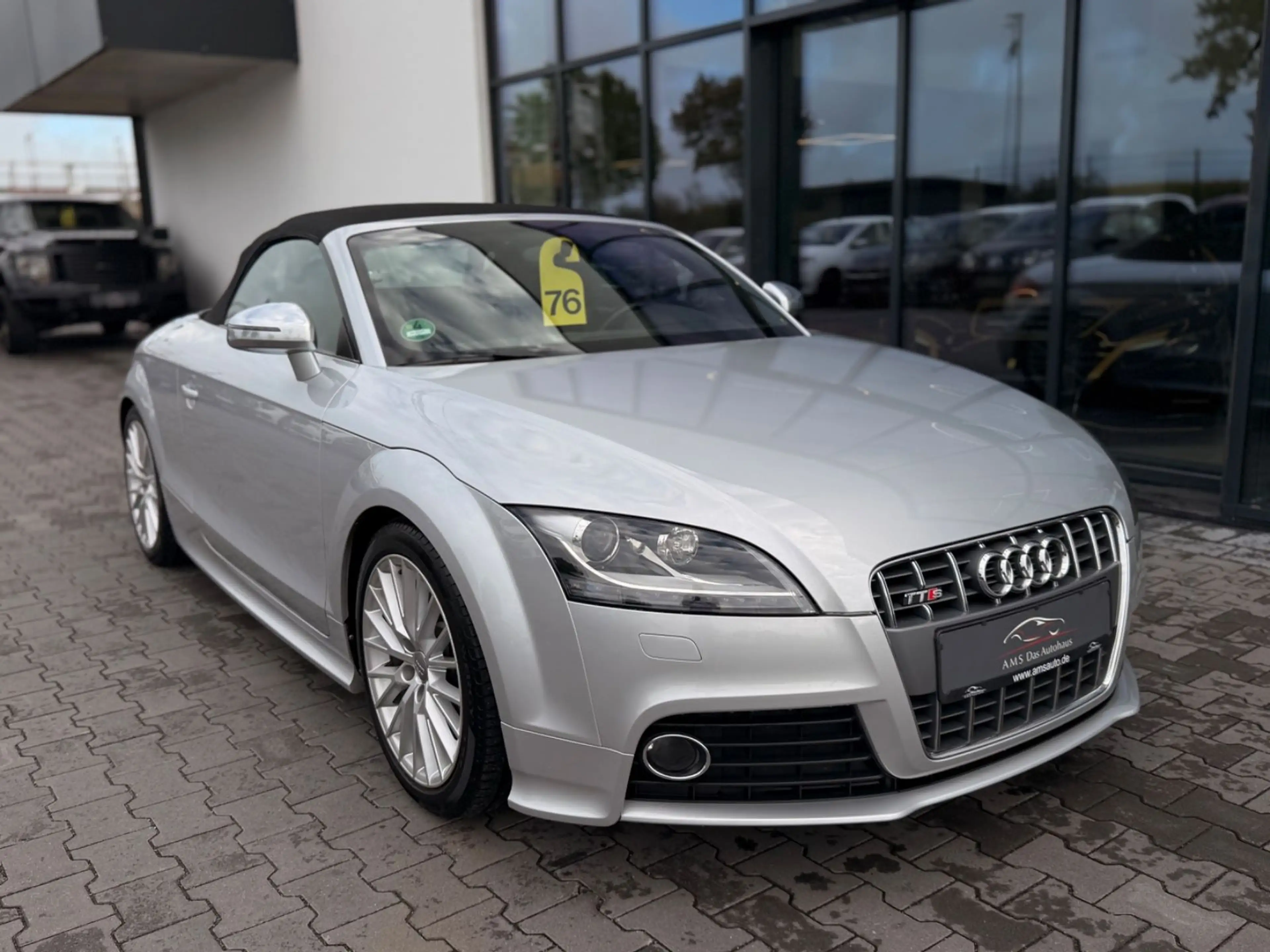 Audi TTS Roadster 2.0 TFSI quattro S line Xenon S — photo 2